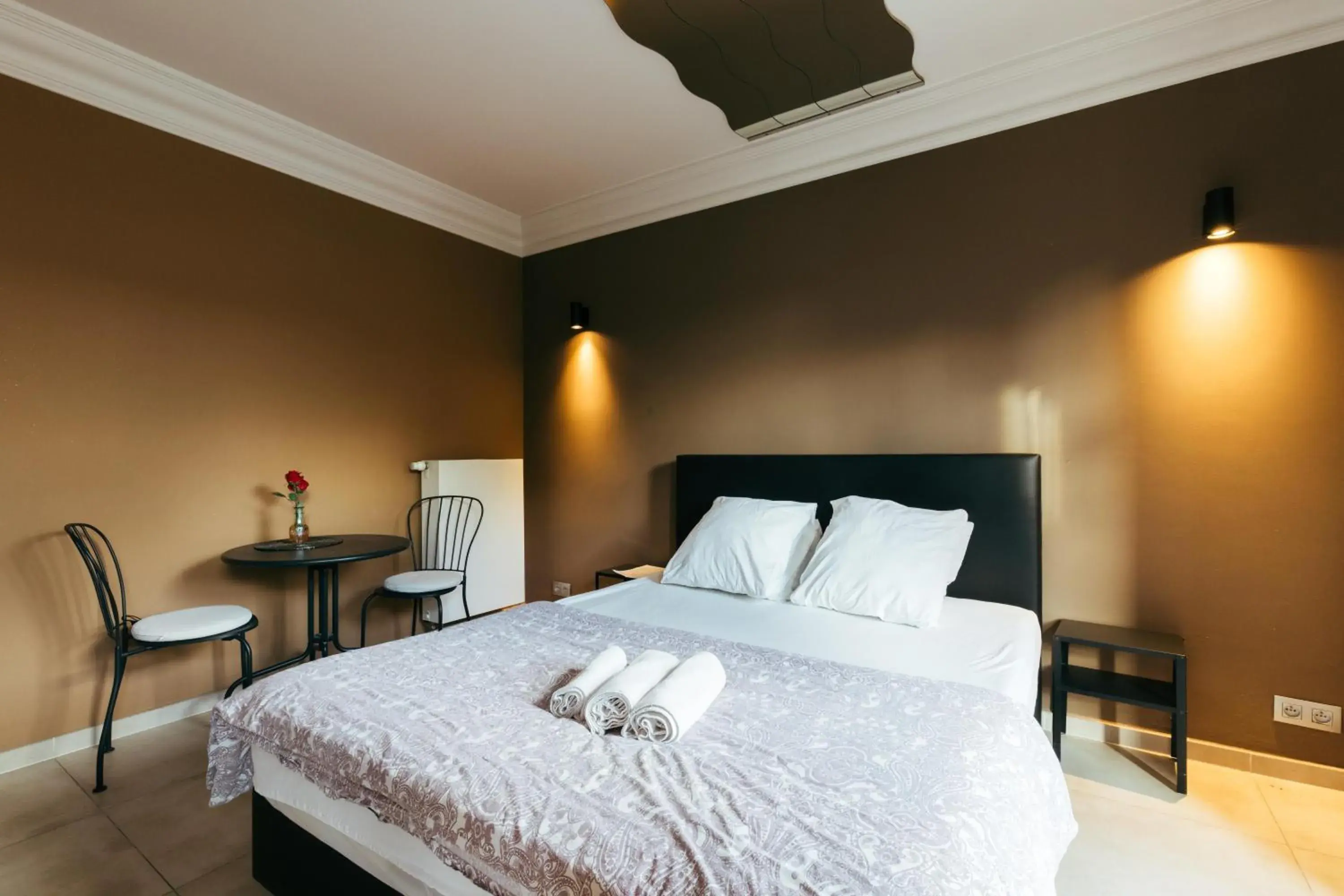 Budget Double Room in Hotel Riad Nour Budget Double Room in Hotel Riad Nour