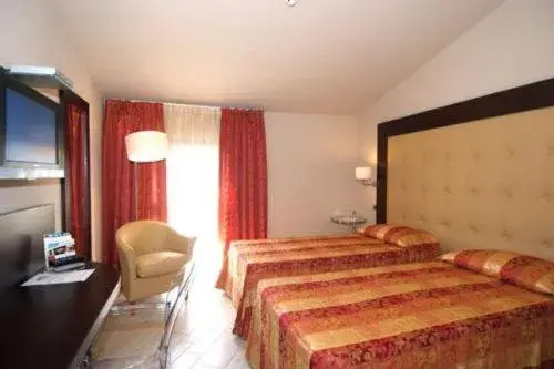 Twin Room in Hotel Touring Twin Room in Hotel Touring