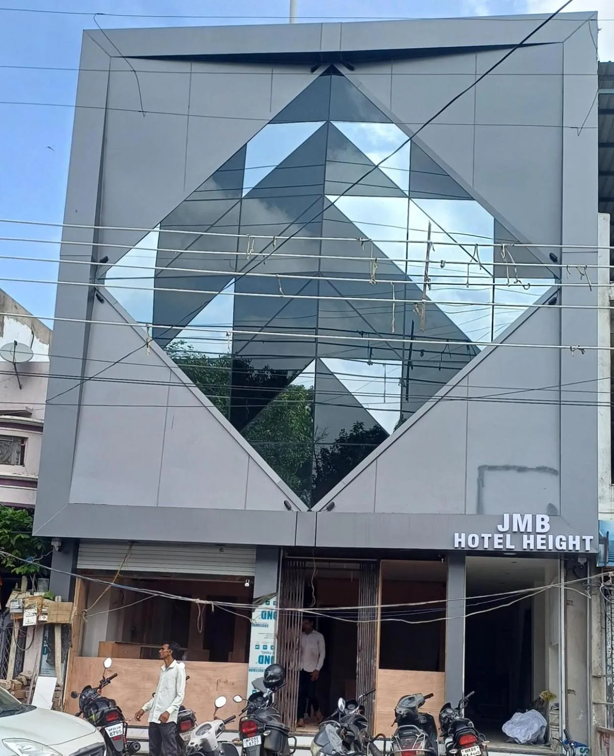 JMB HOTEL Height