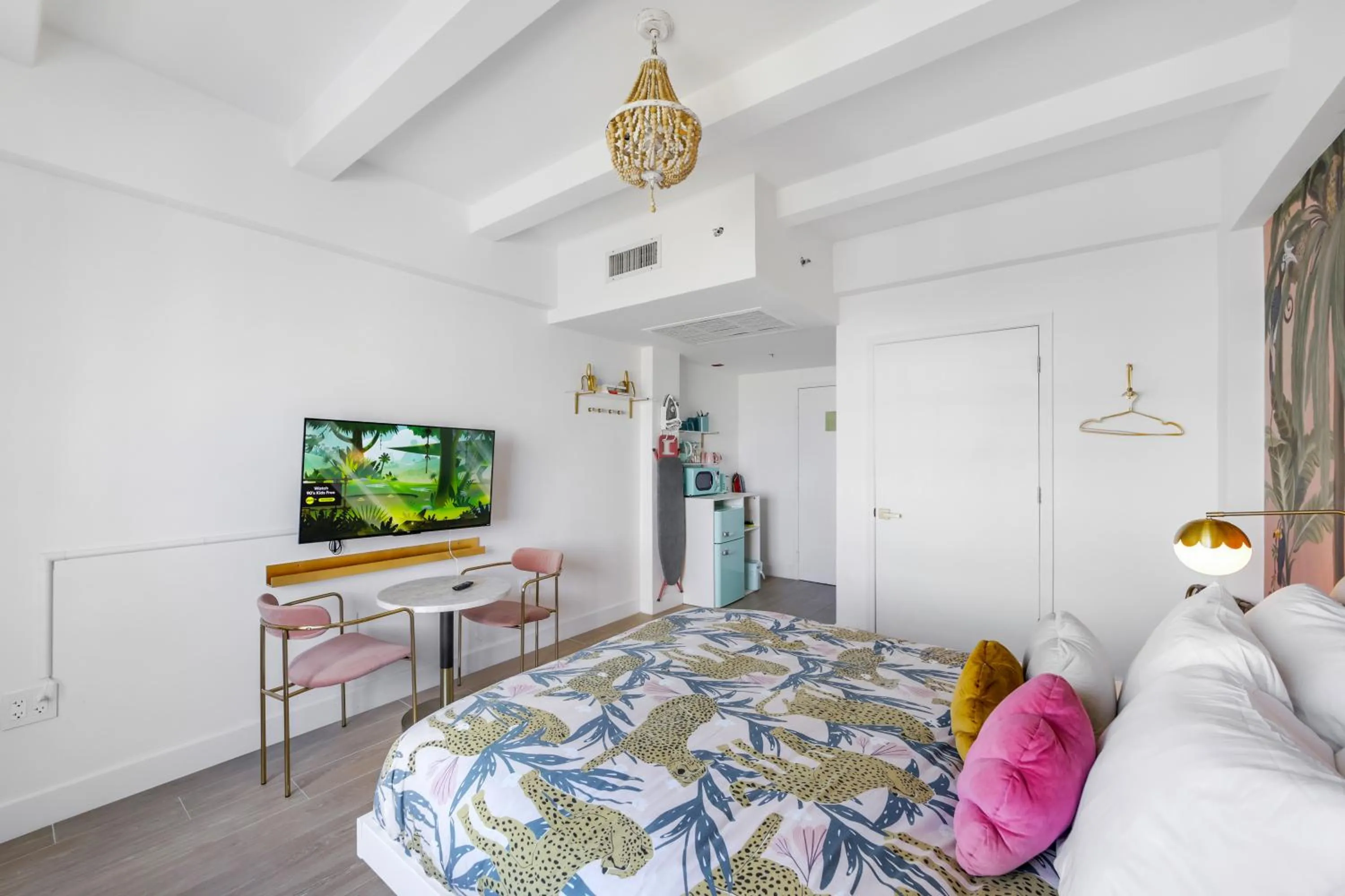 Communal lounge/ TV room in Ocean Spray Hotel