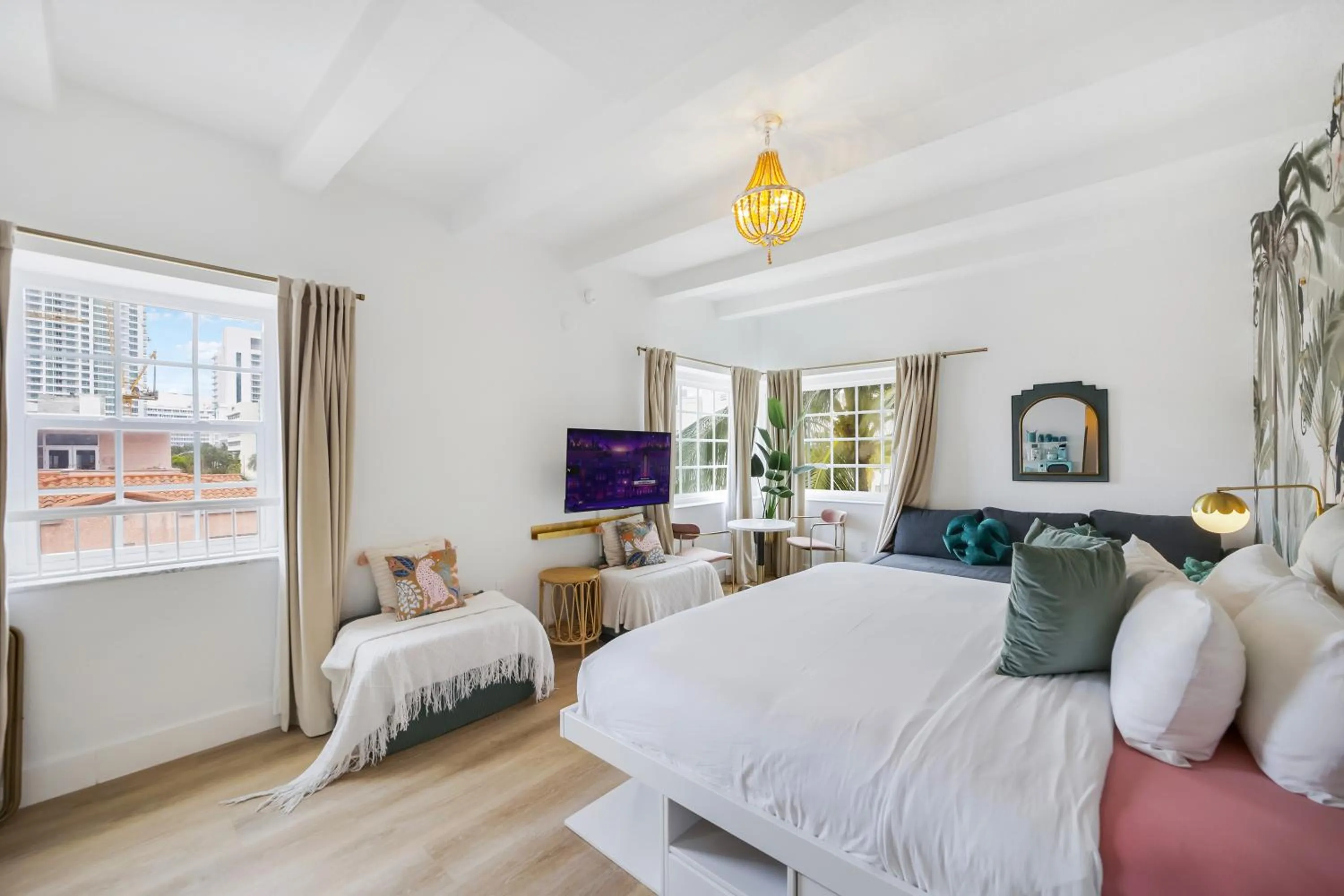 Communal lounge/ TV room in Ocean Spray Hotel