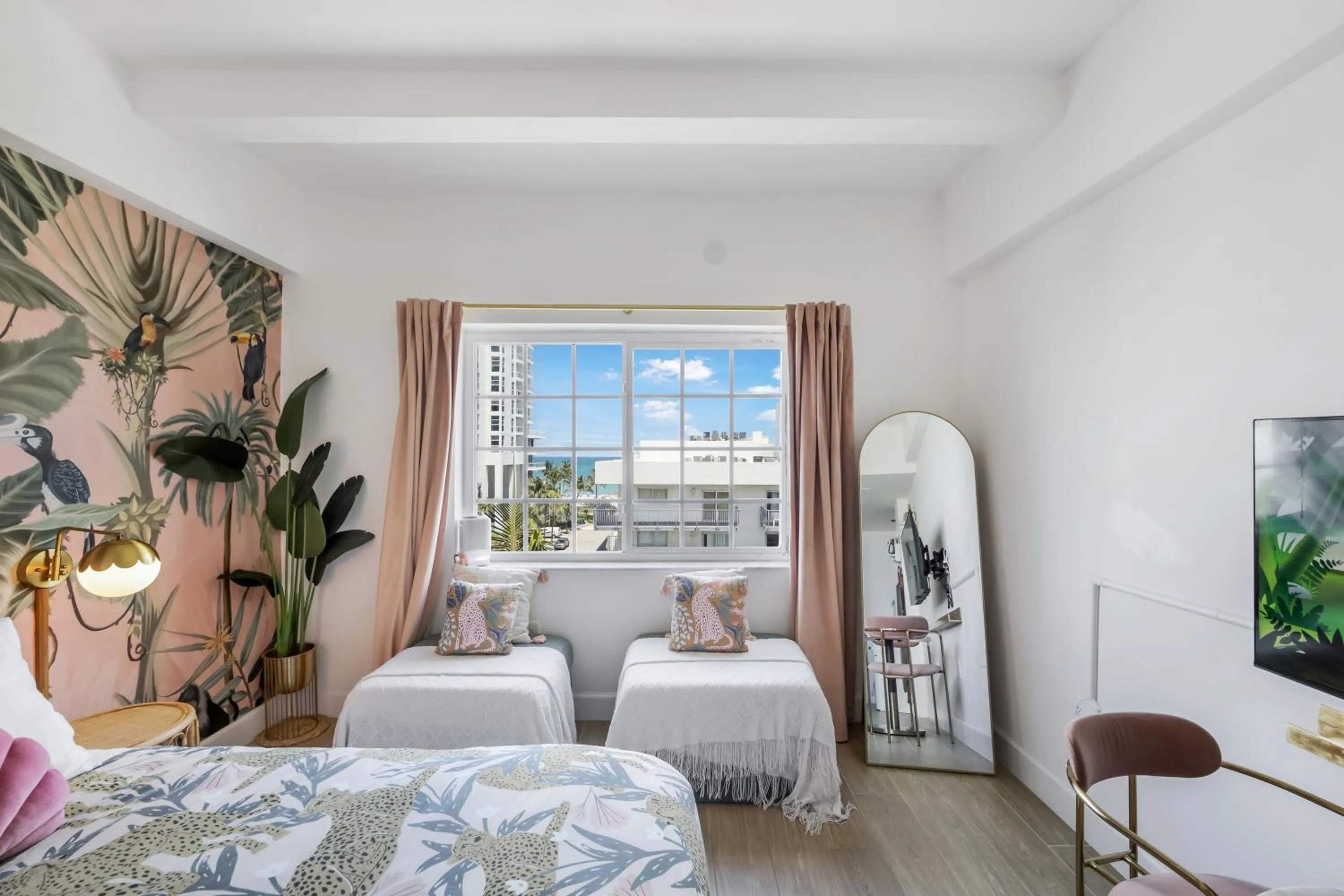 Bed in Ocean Spray Hotel