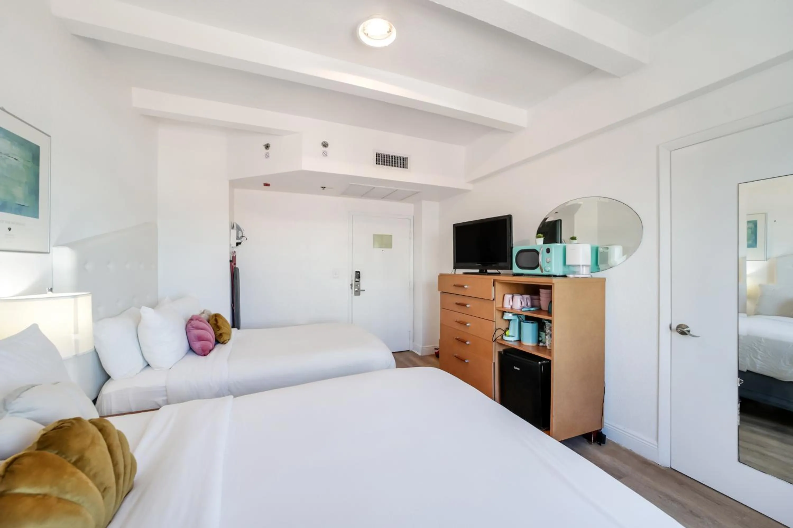 Bed in Ocean Spray Hotel