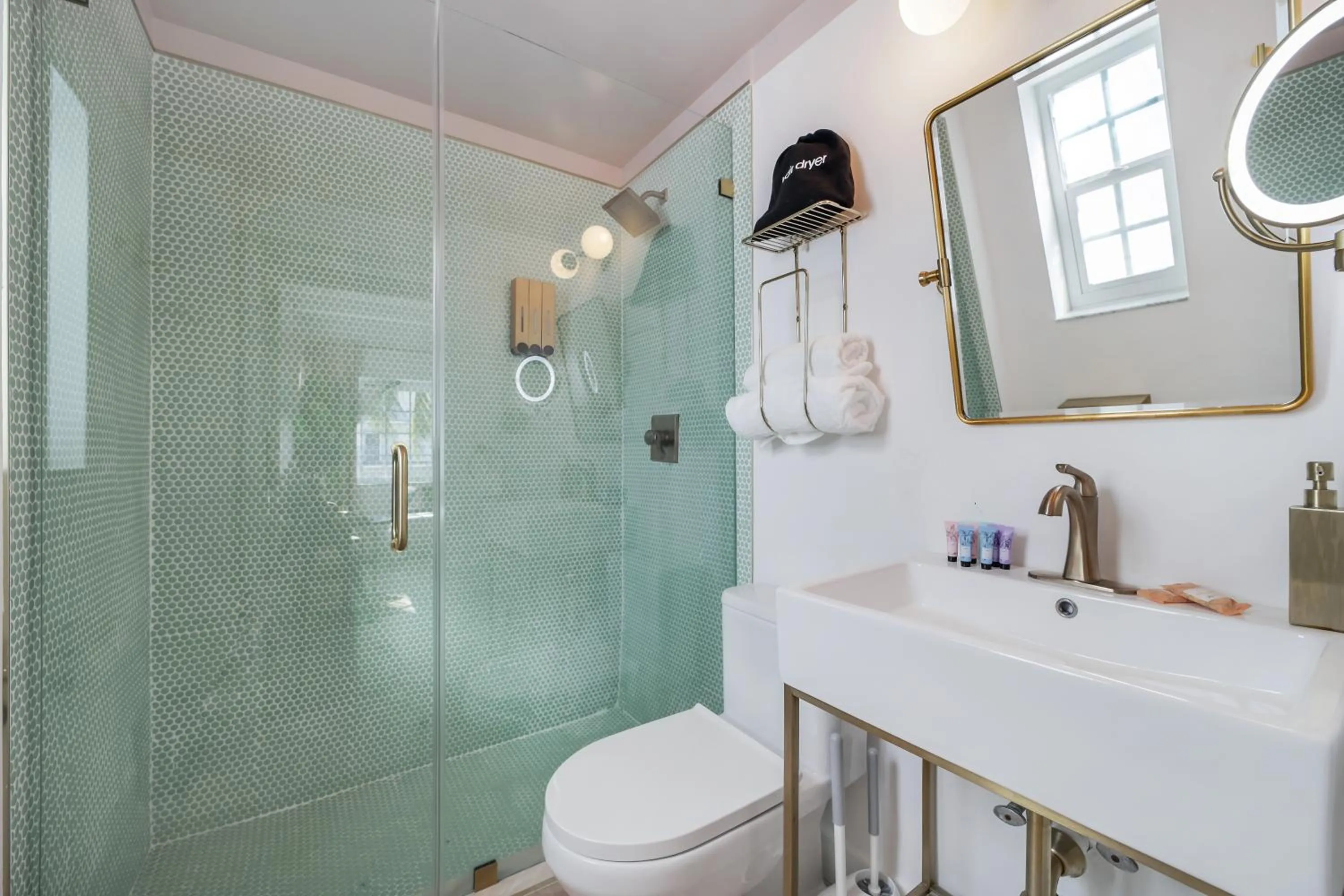 Shower in Ocean Spray Hotel