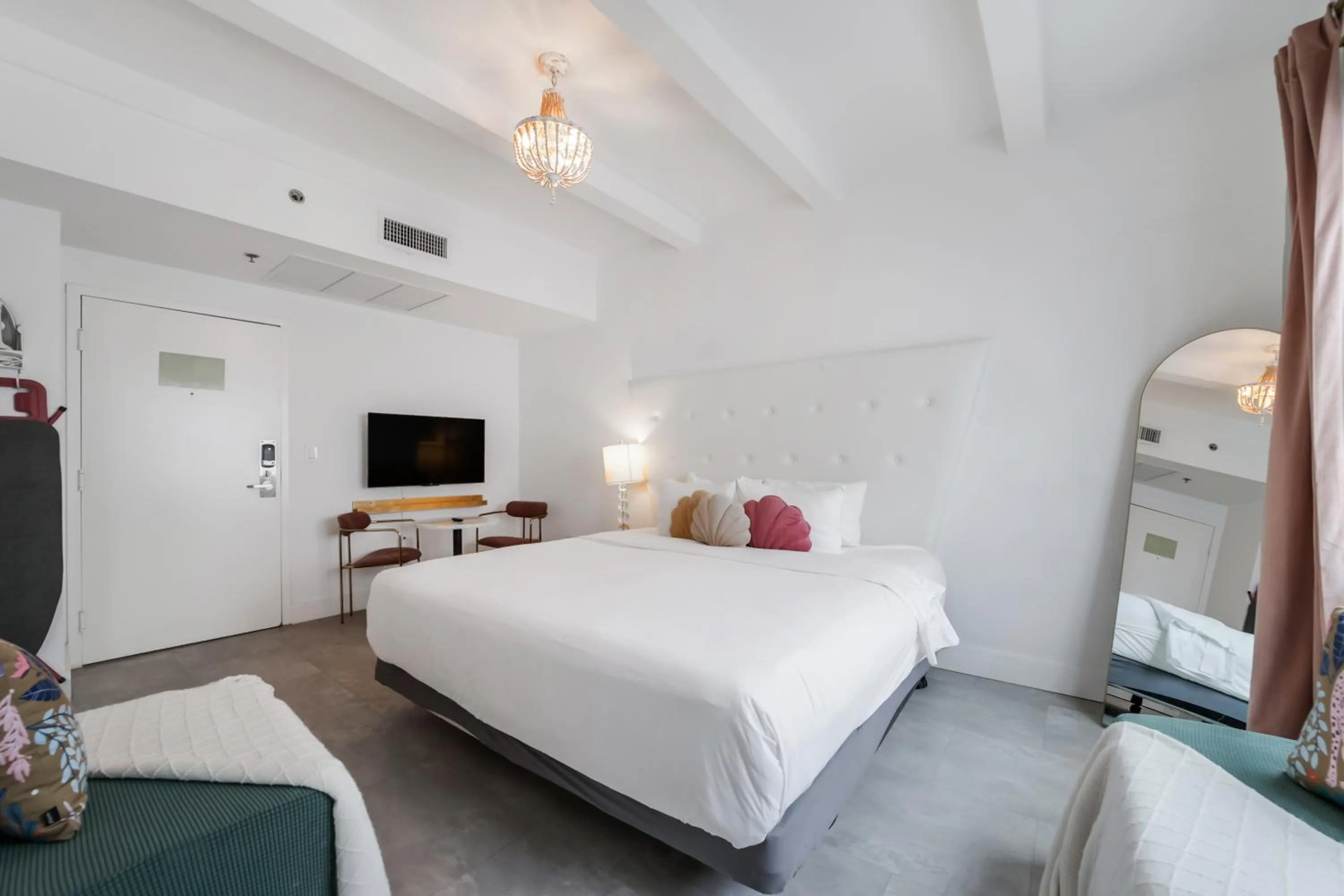 Bed in Ocean Spray Hotel