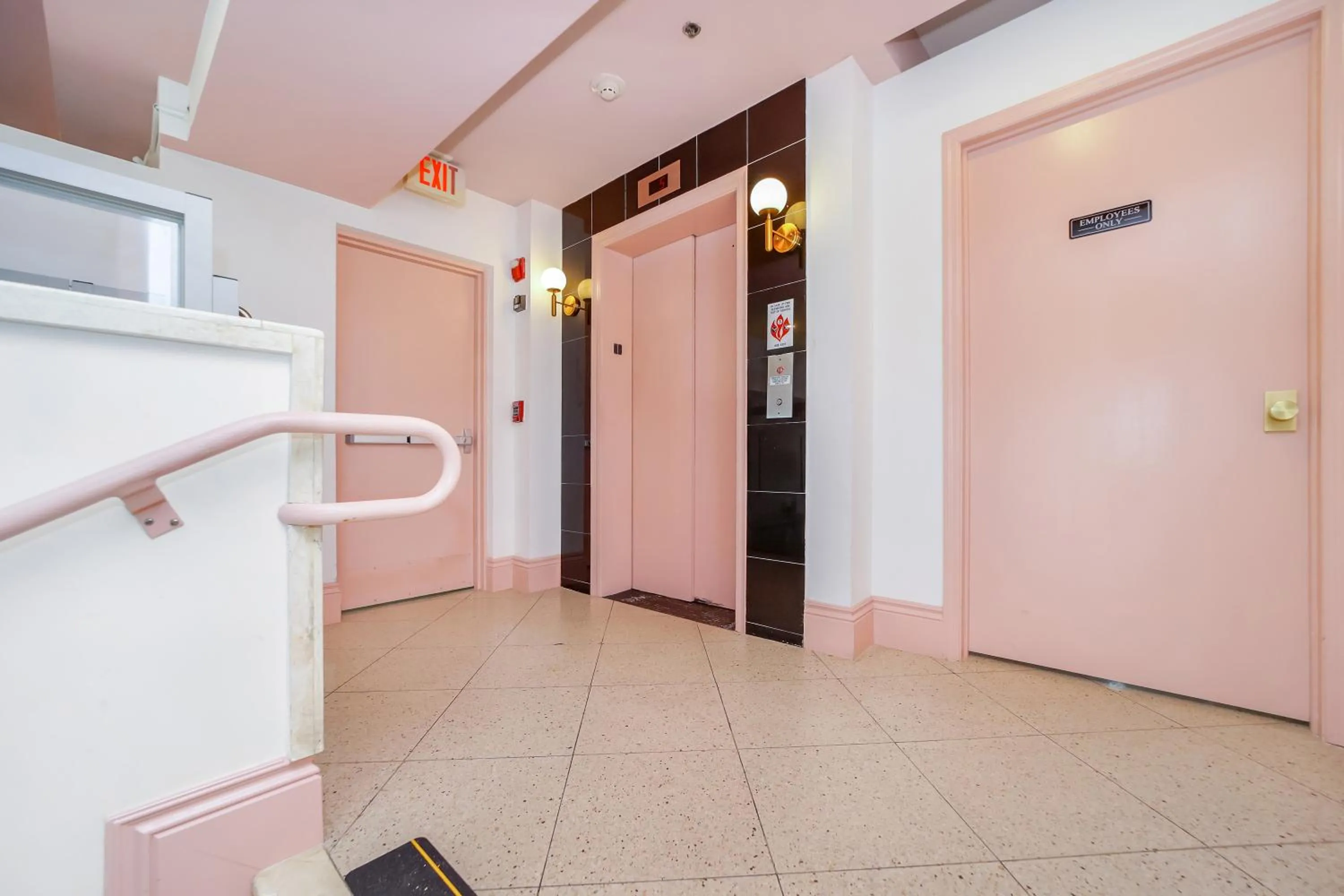 elevator in Ocean Spray Hotel