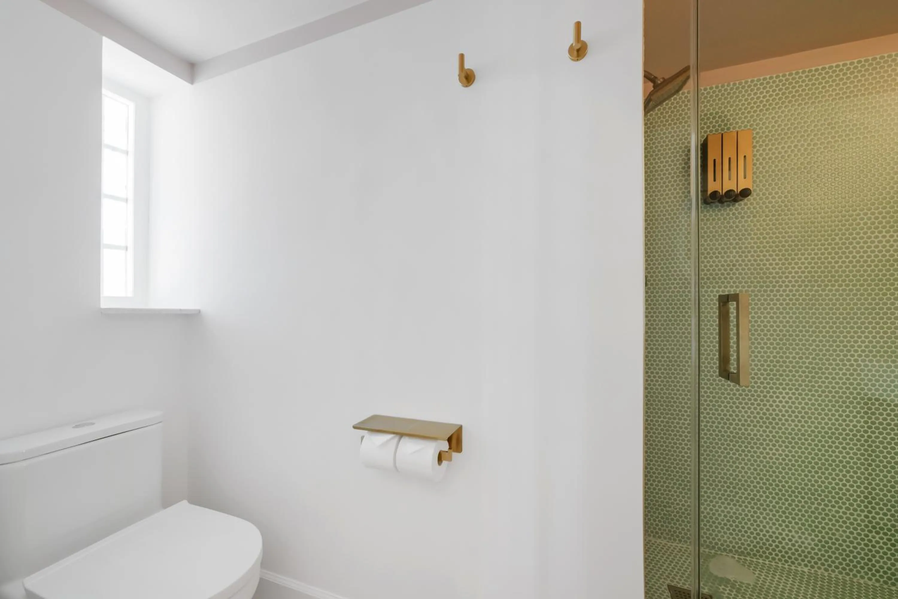 Shower in Ocean Spray Hotel