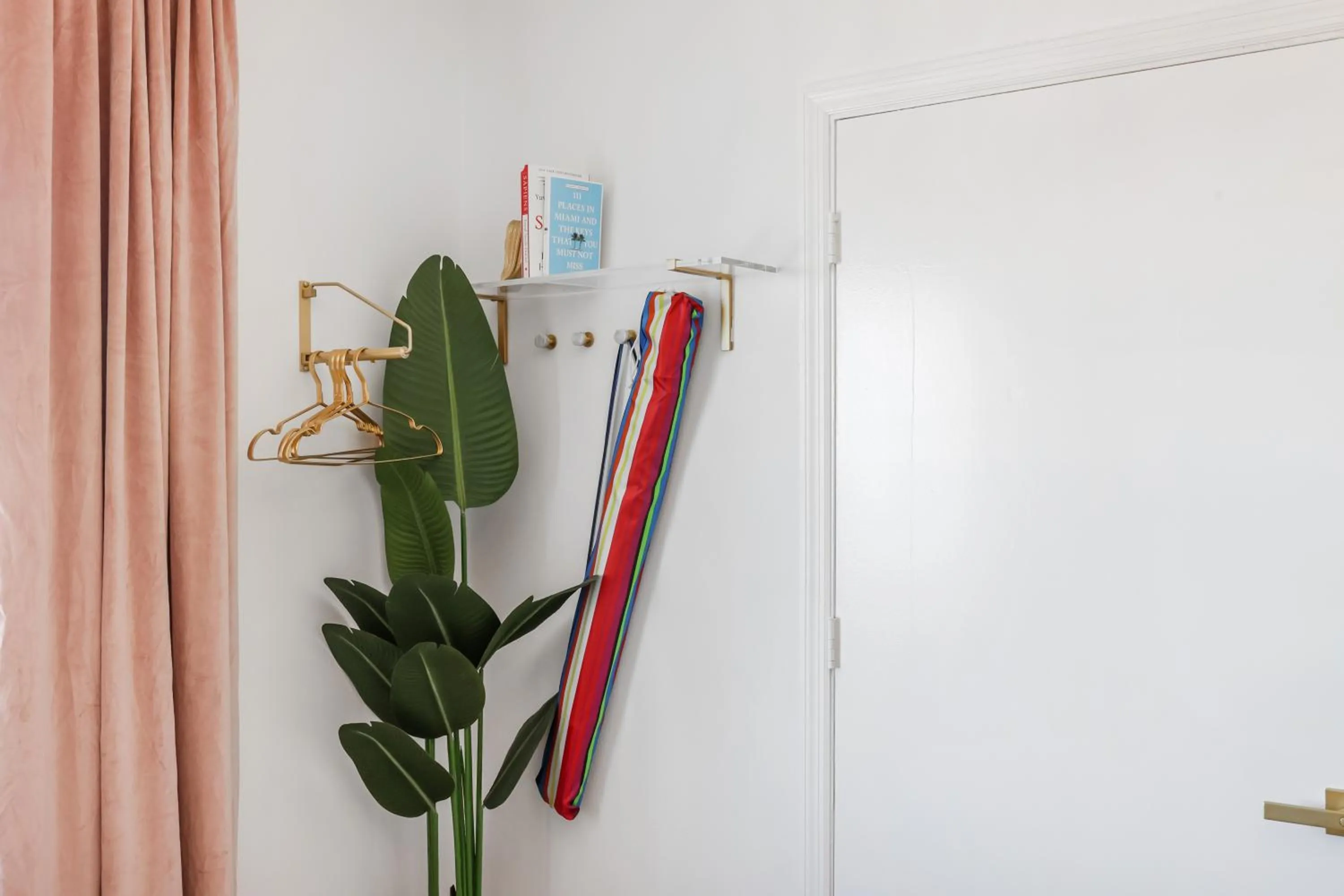 Decorative detail in Ocean Spray Hotel