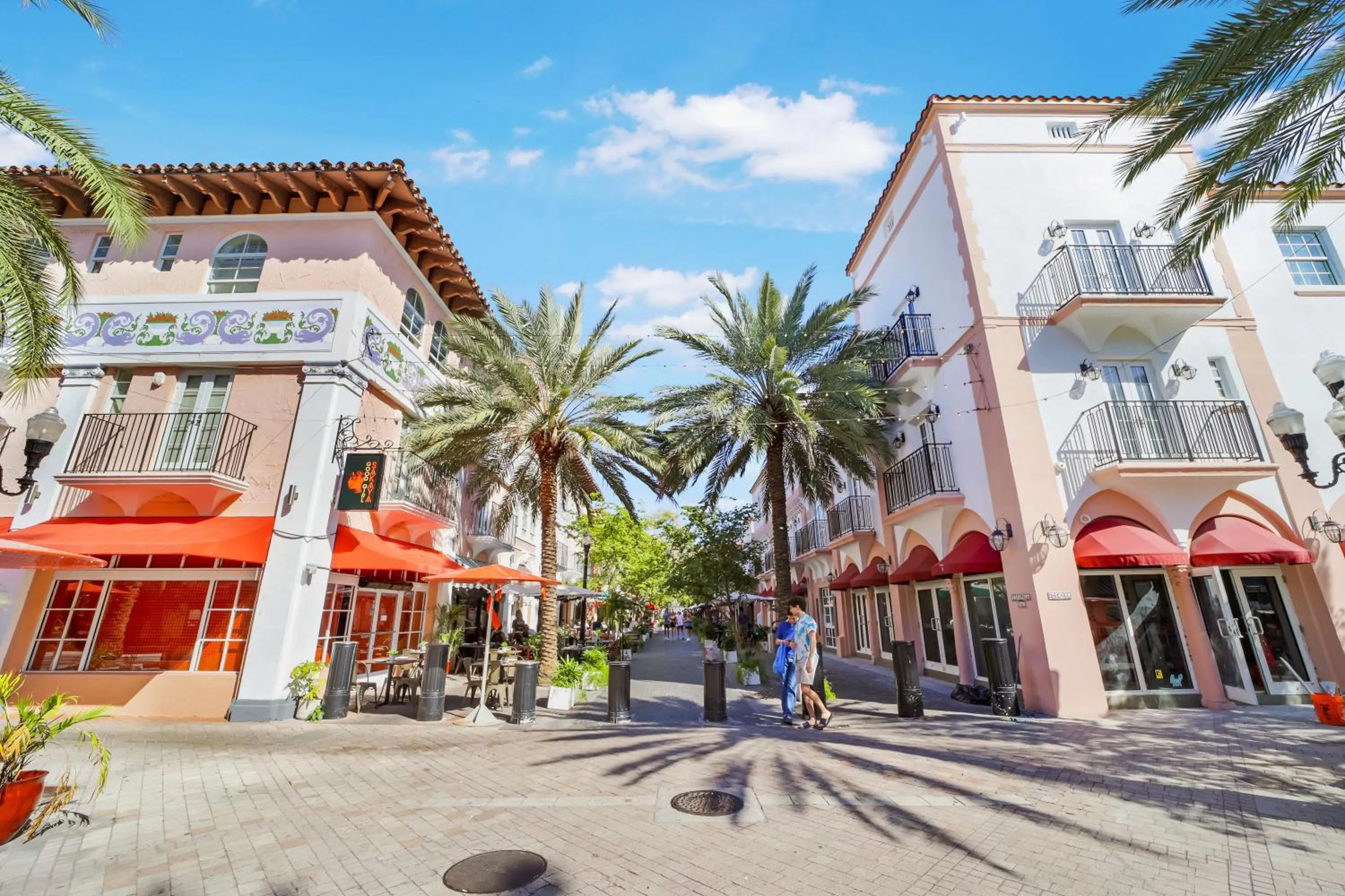 Day in Casa Victoria Orchid Hotel