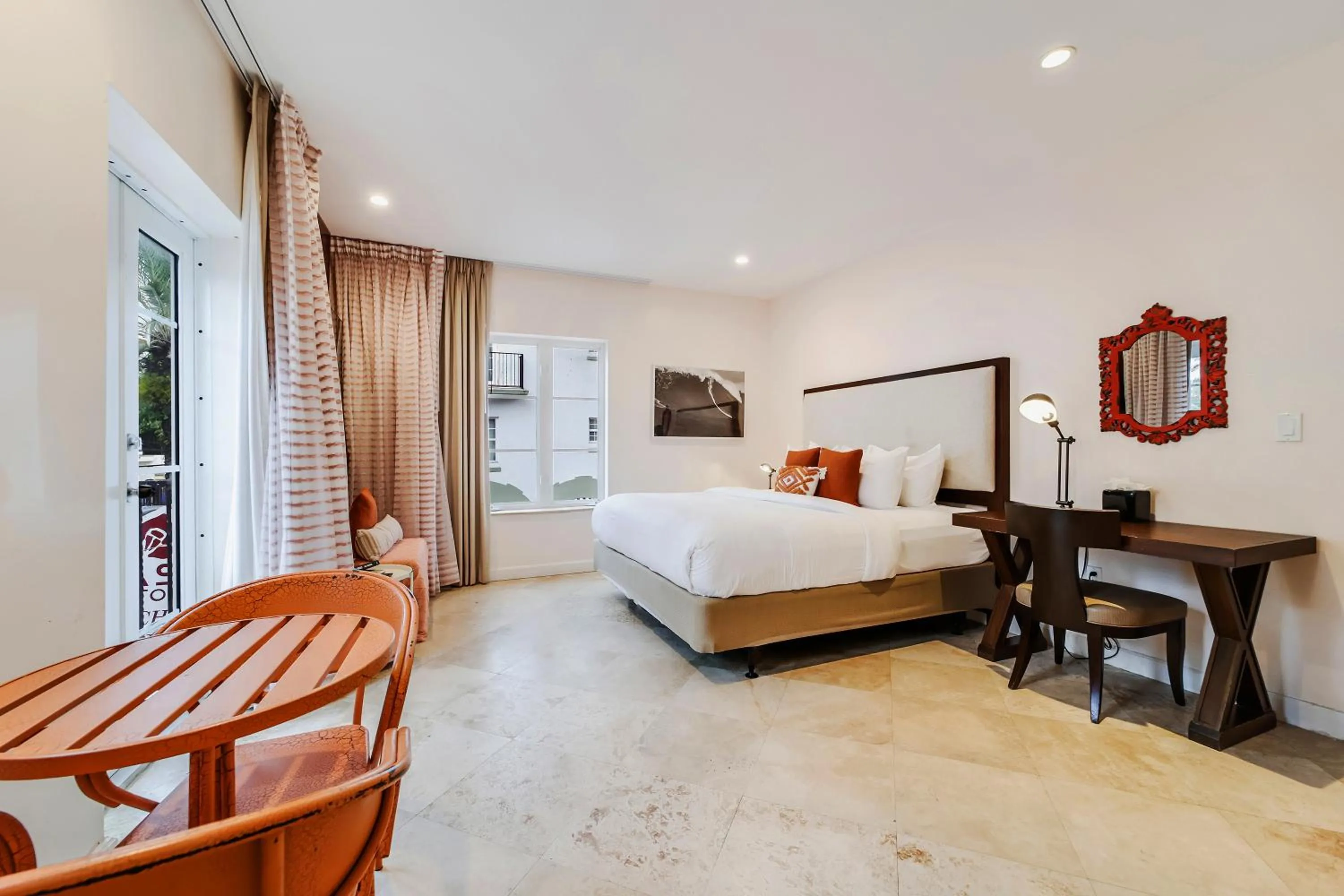 Bed in Casa Victoria Orchid Hotel