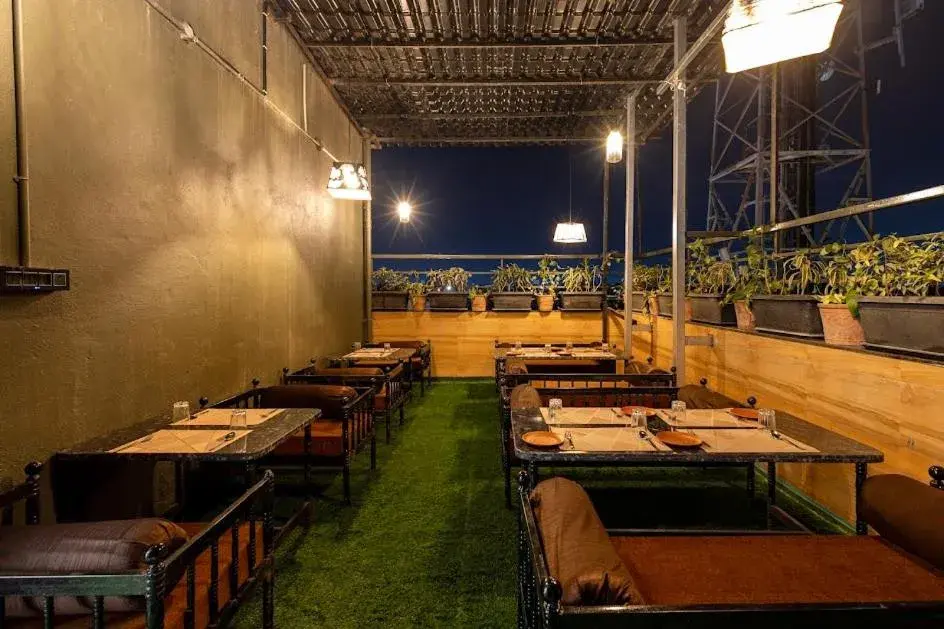 Hotel Money Plant Hotel Money Plant