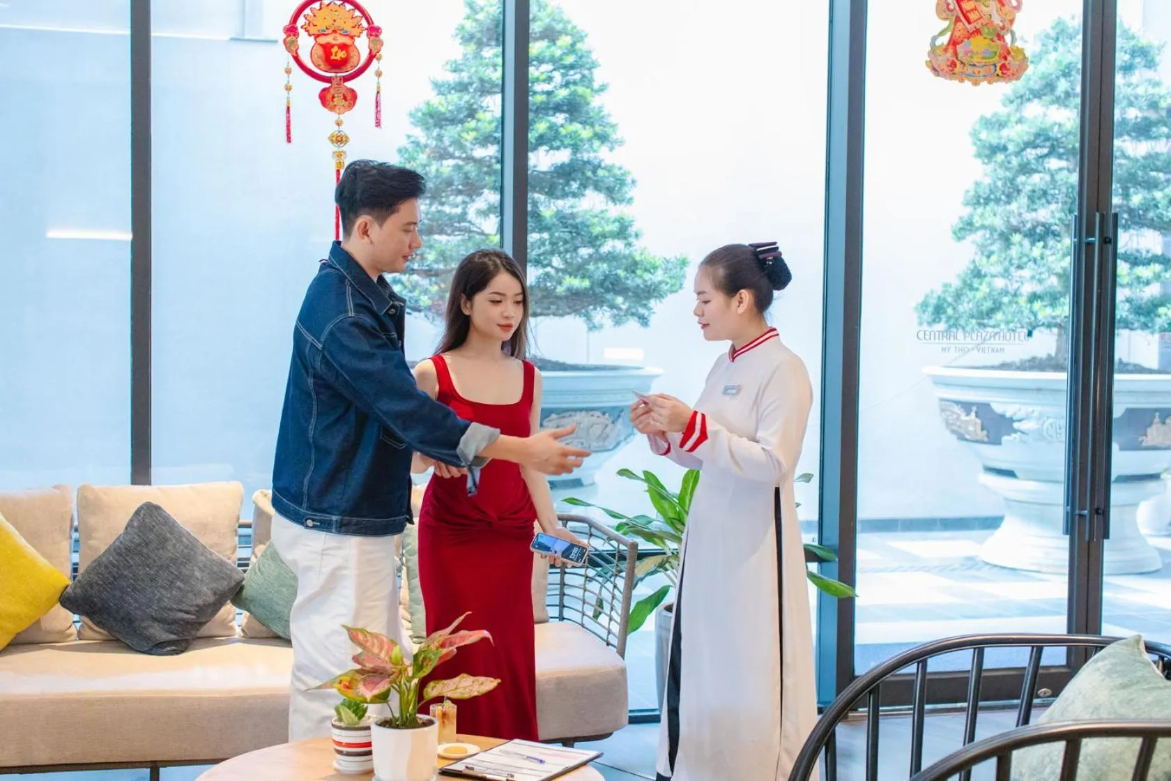 Staff in CENTRAL PLAZA HOTEL - Mỹ Tho