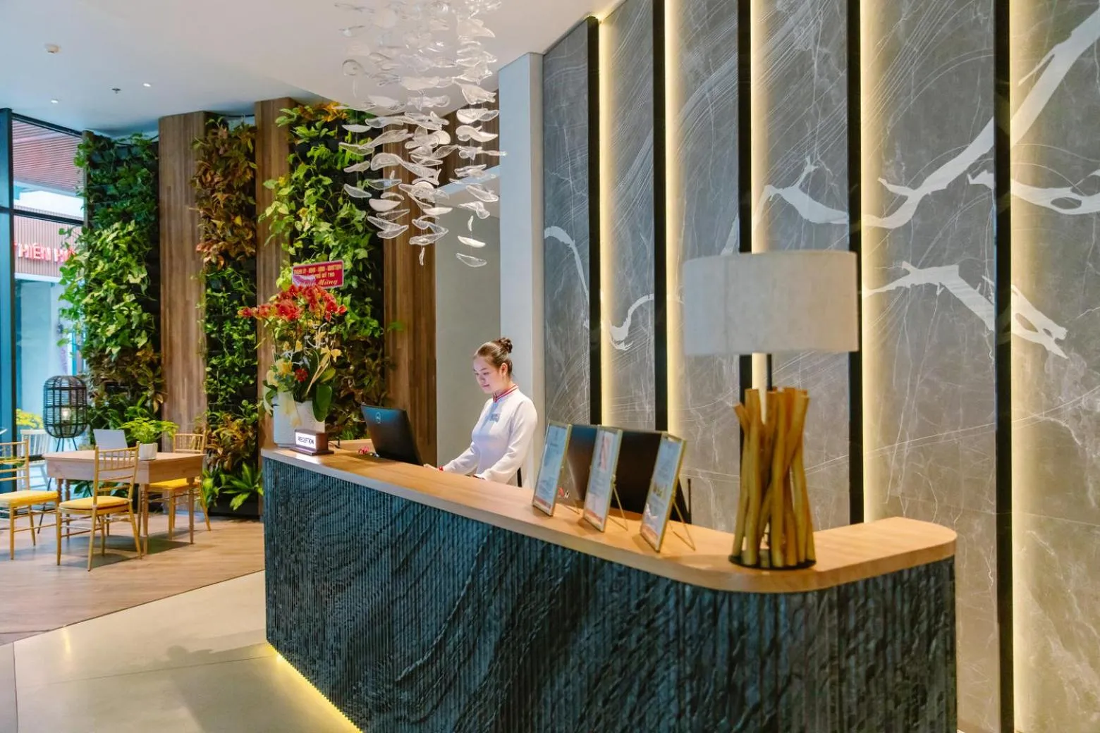 Lobby or reception in CENTRAL PLAZA HOTEL - Mỹ Tho