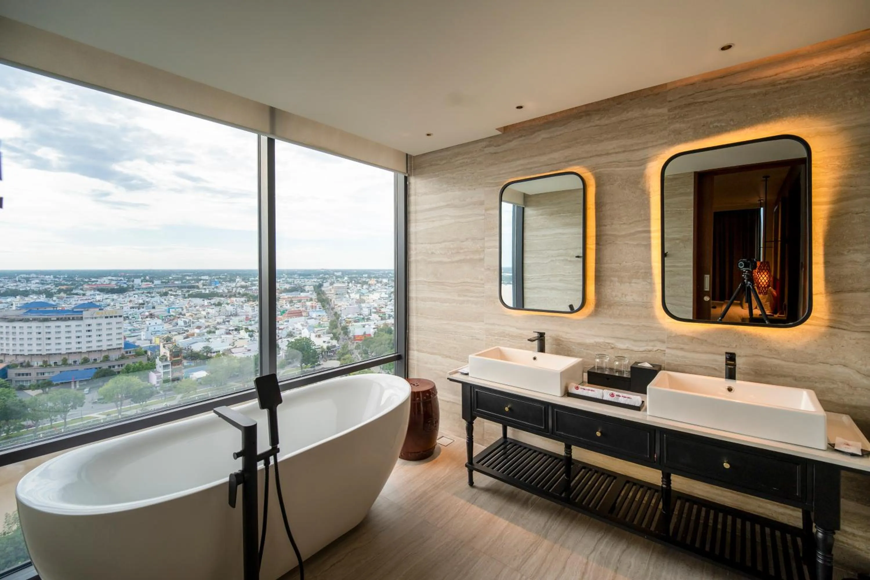 Shower in CENTRAL PLAZA HOTEL - Mỹ Tho