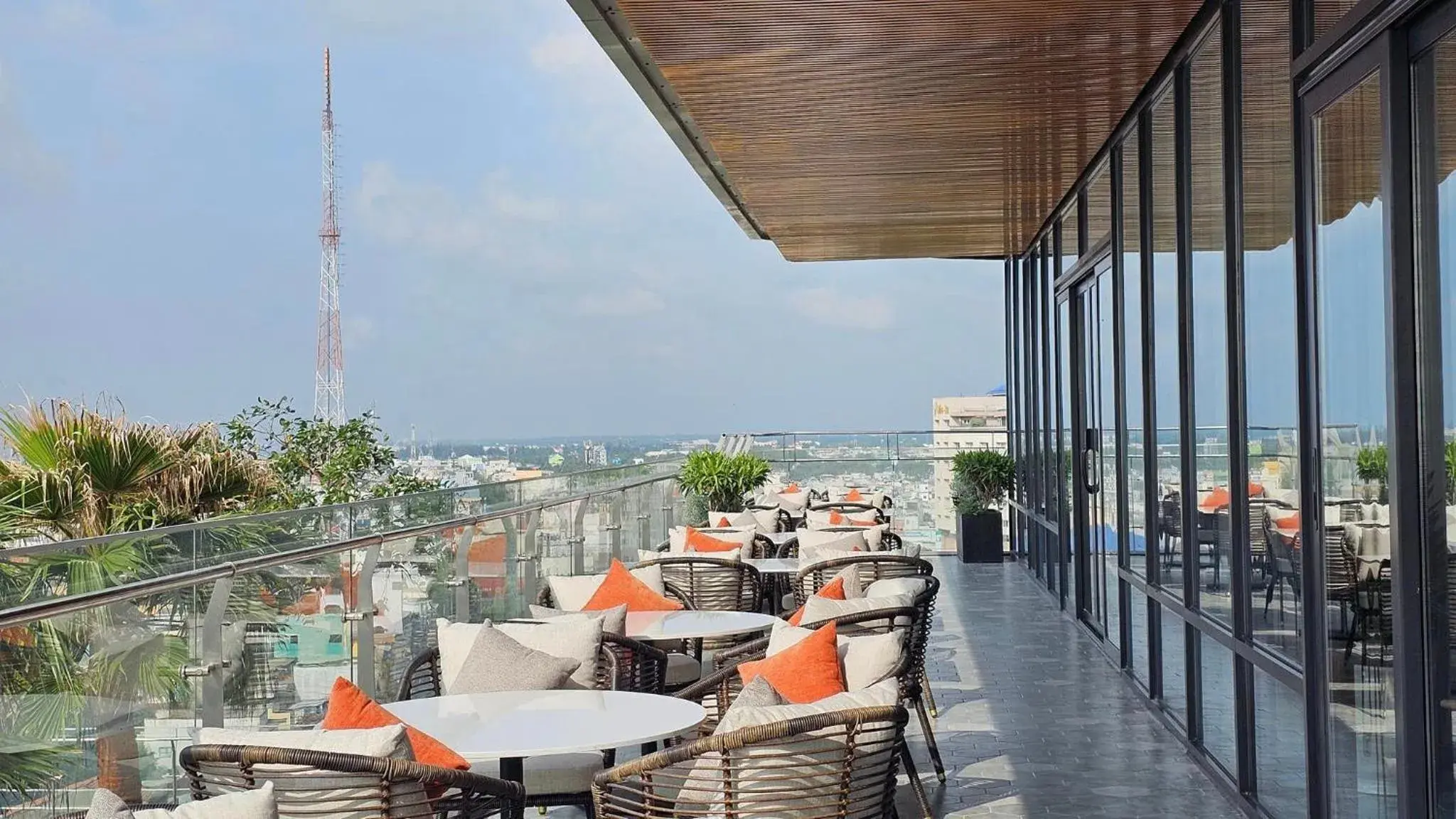 Restaurant/places to eat in CENTRAL PLAZA HOTEL - Mỹ Tho Restaurant/places to eat in CENTRAL PLAZA HOTEL - Mỹ Tho