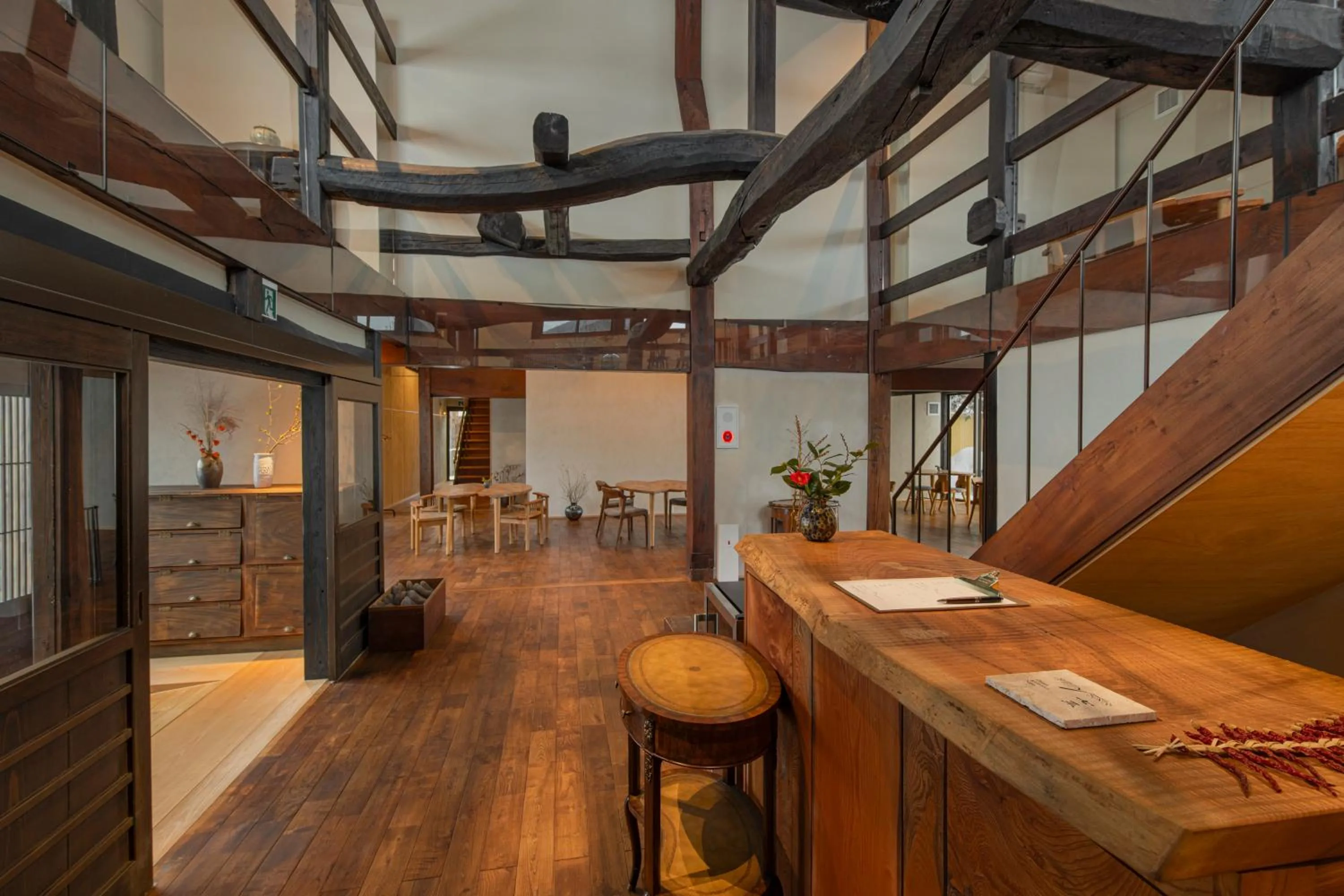 Area and facilities in Onsen and Garden Nana