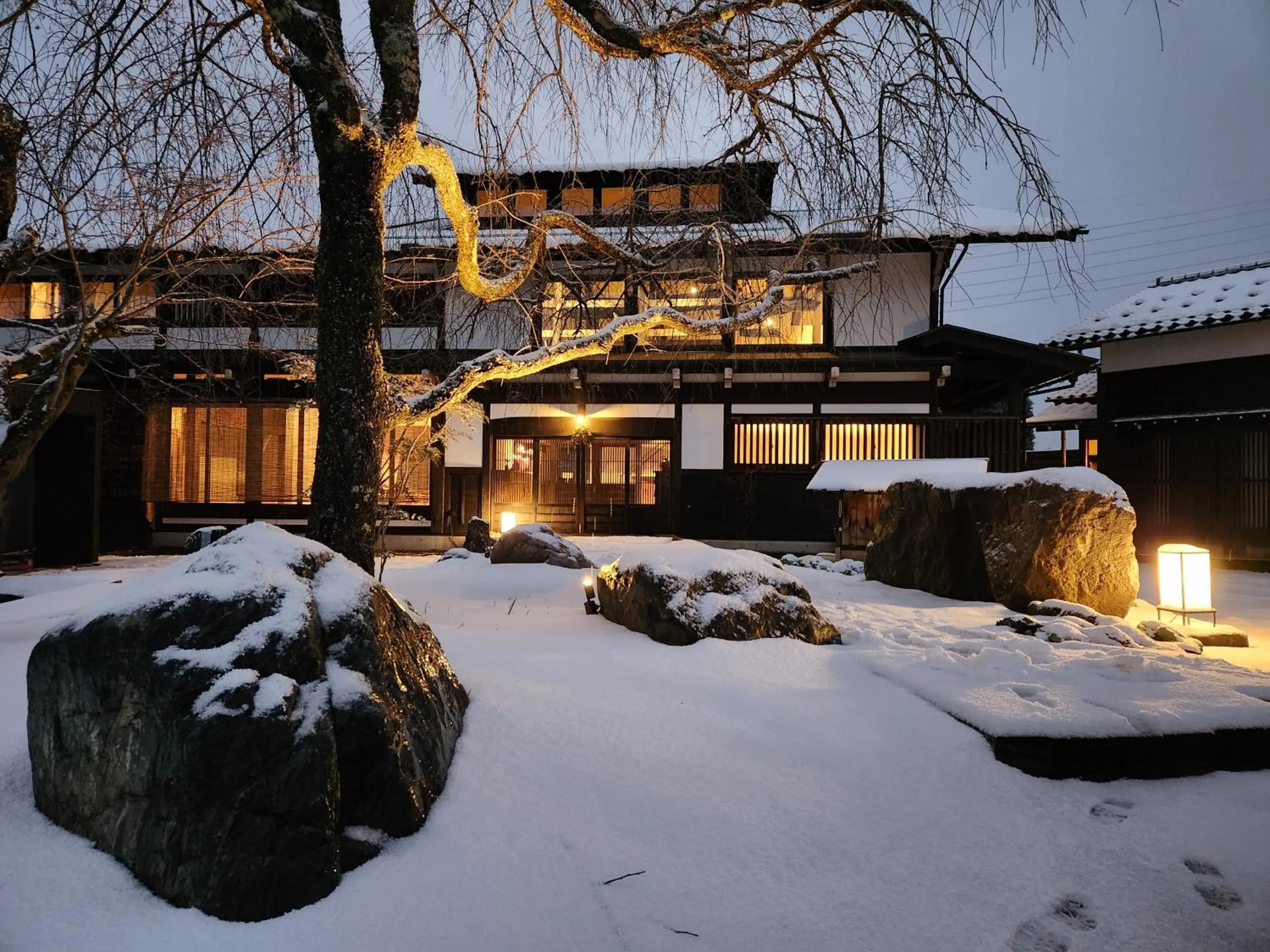 Property building in Onsen and Garden Nana