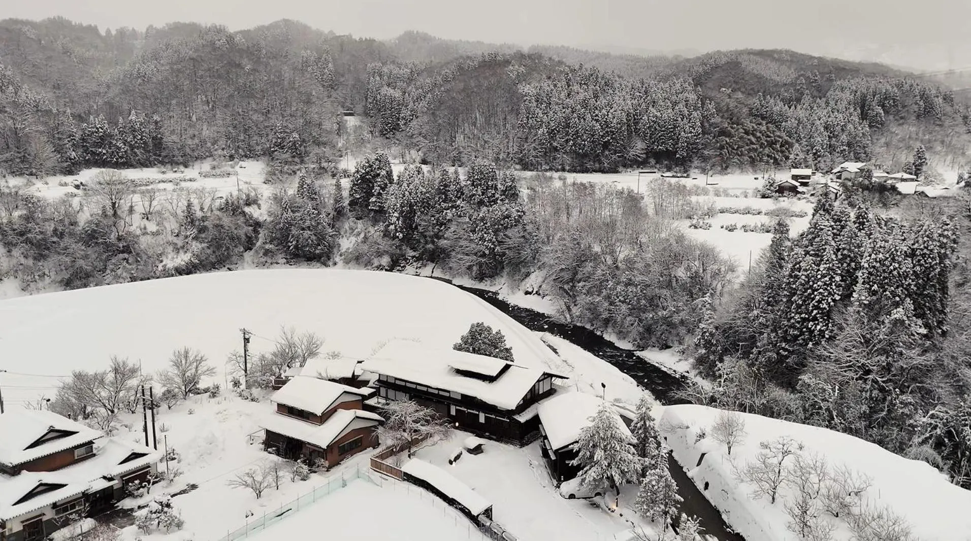 Property building in Onsen and Garden Nana
