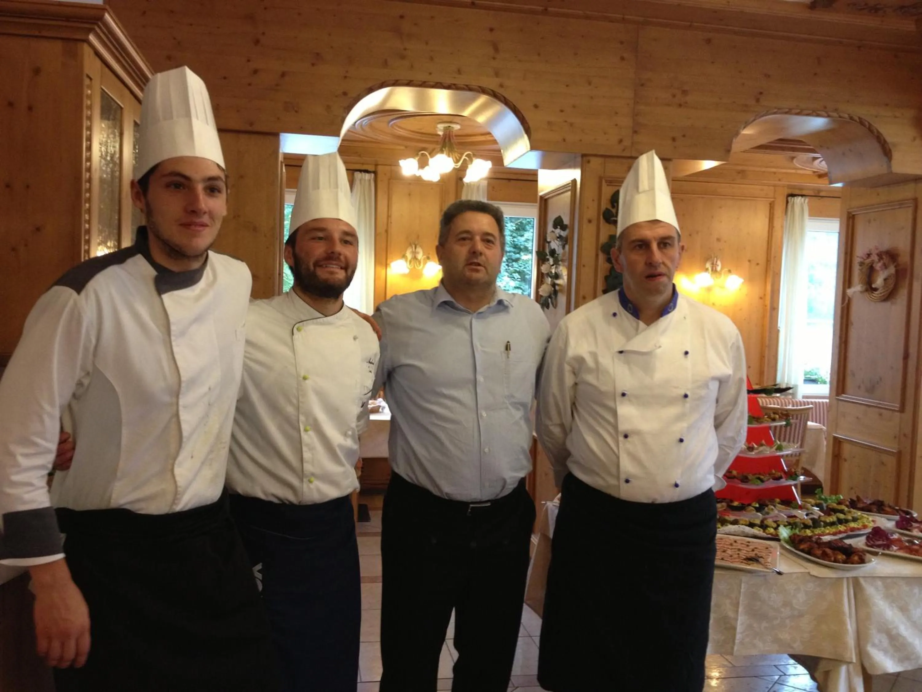Staff in Albergo Mezzolago