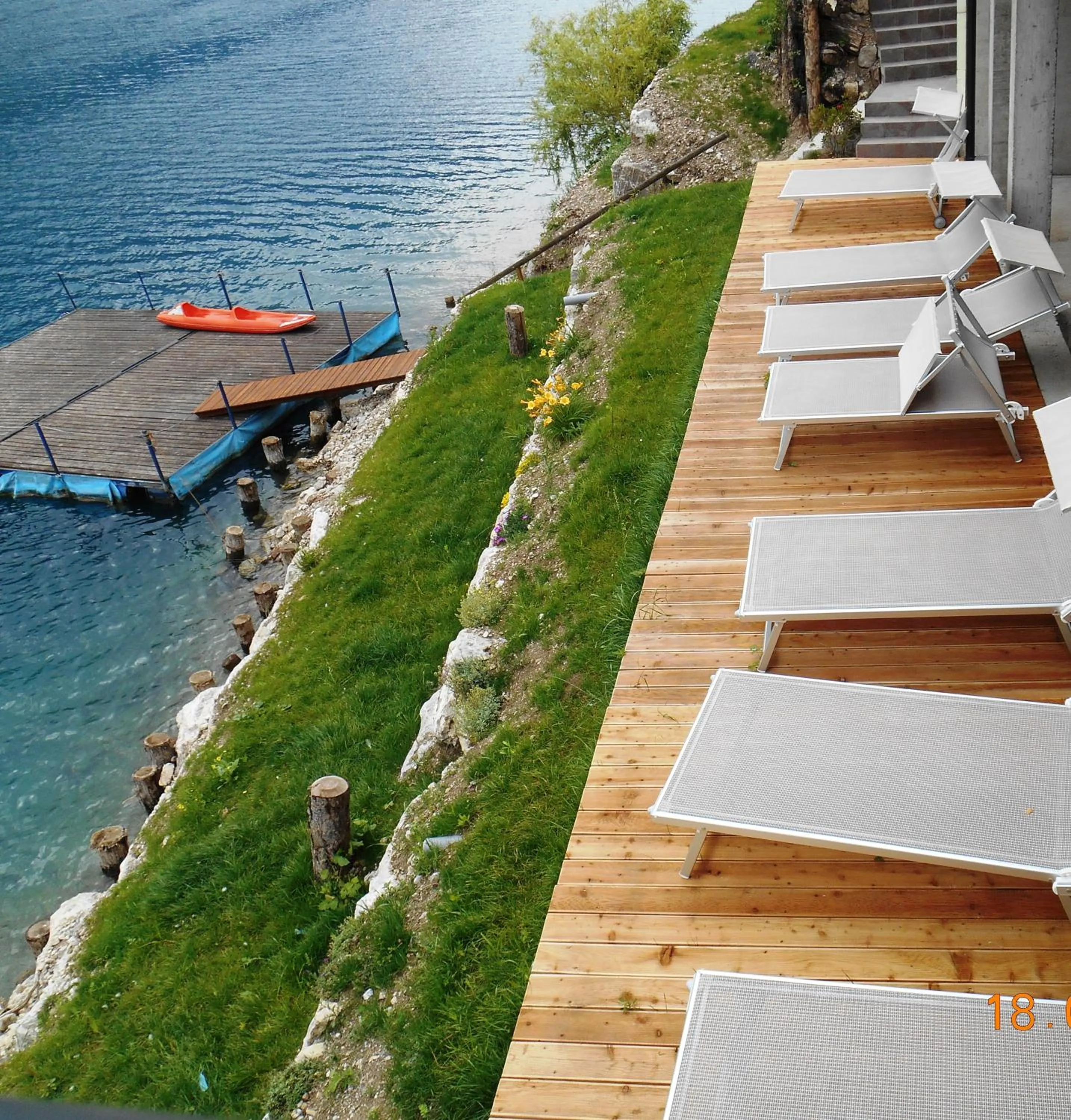 sunbed in Albergo Mezzolago