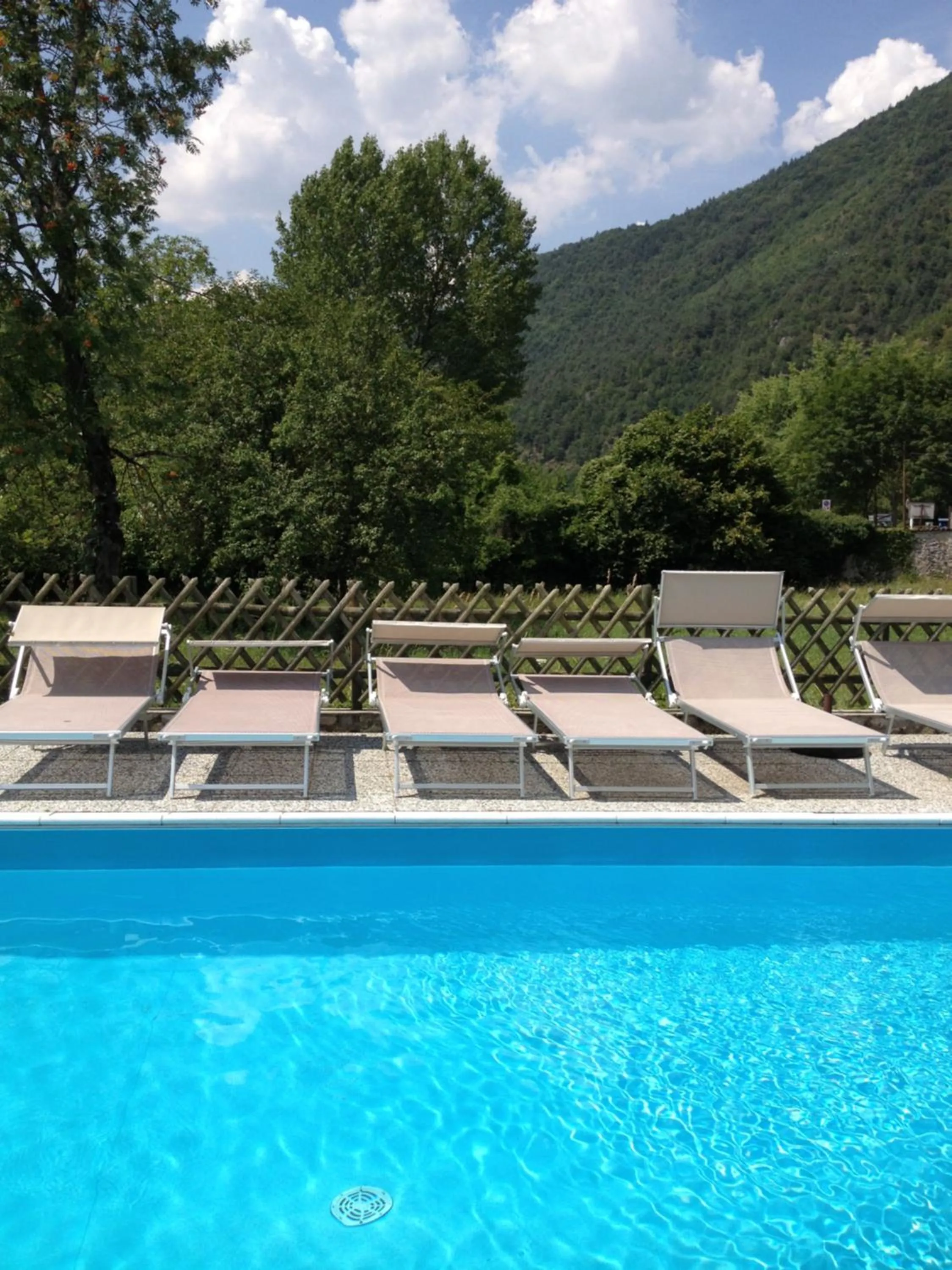 Swimming pool in Albergo Mezzolago