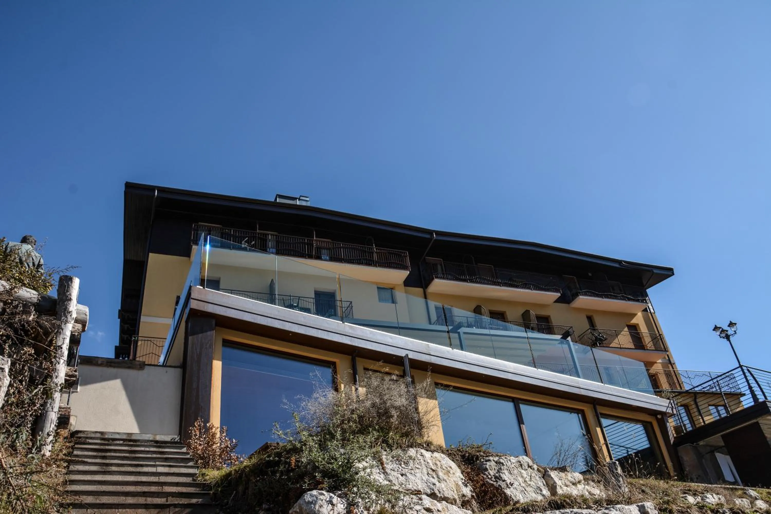 Property building in Albergo Mezzolago