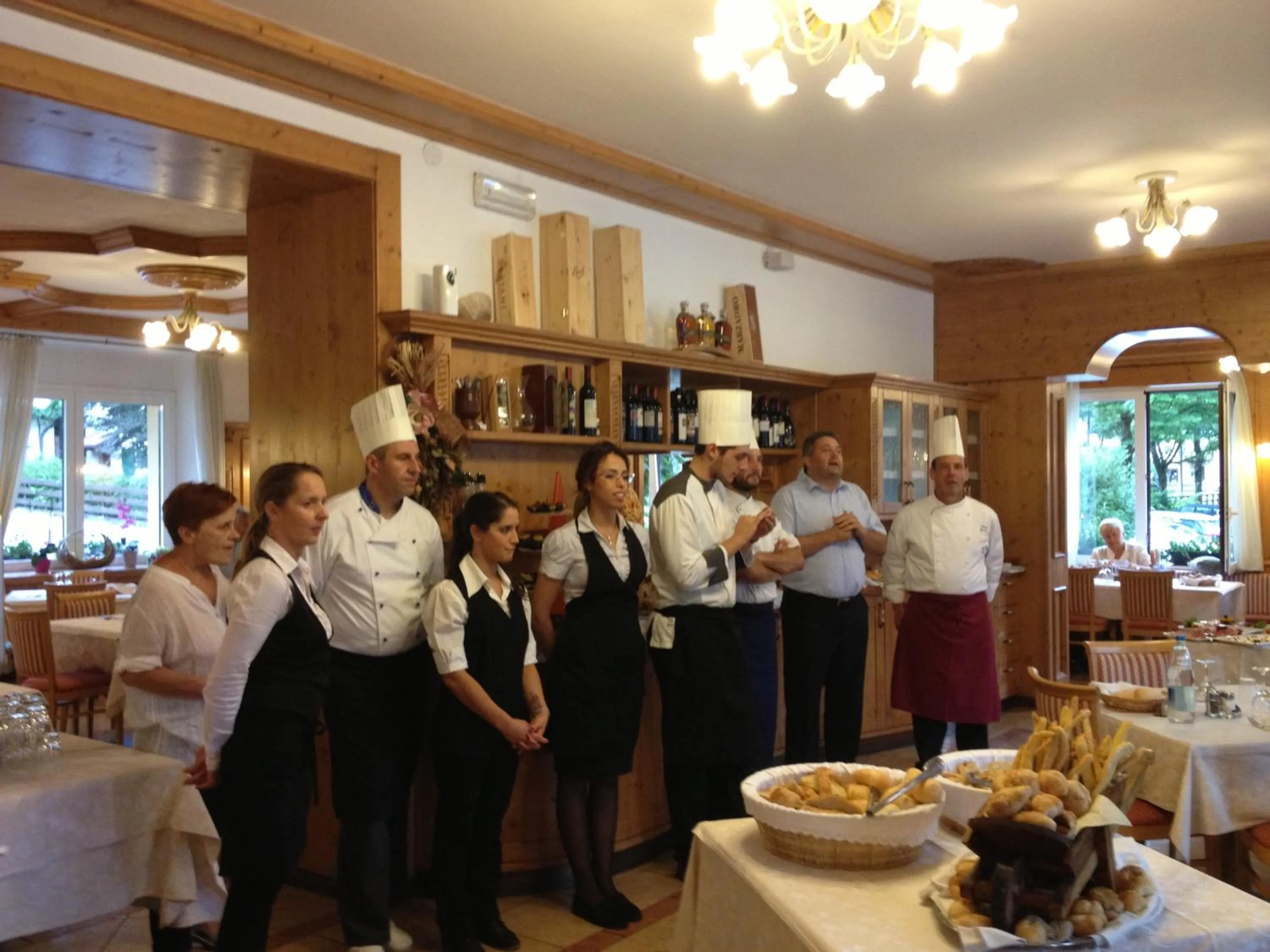 Staff in Albergo Mezzolago
