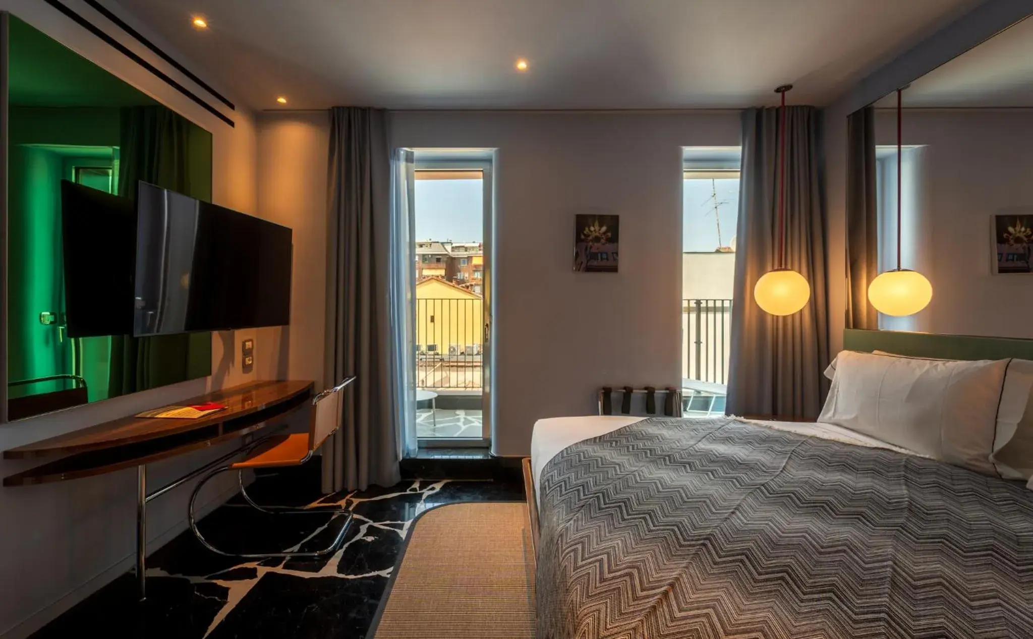 King Room with Balcony in Hotel Calimala Milano King Room with Balcony in Hotel Calimala Milano