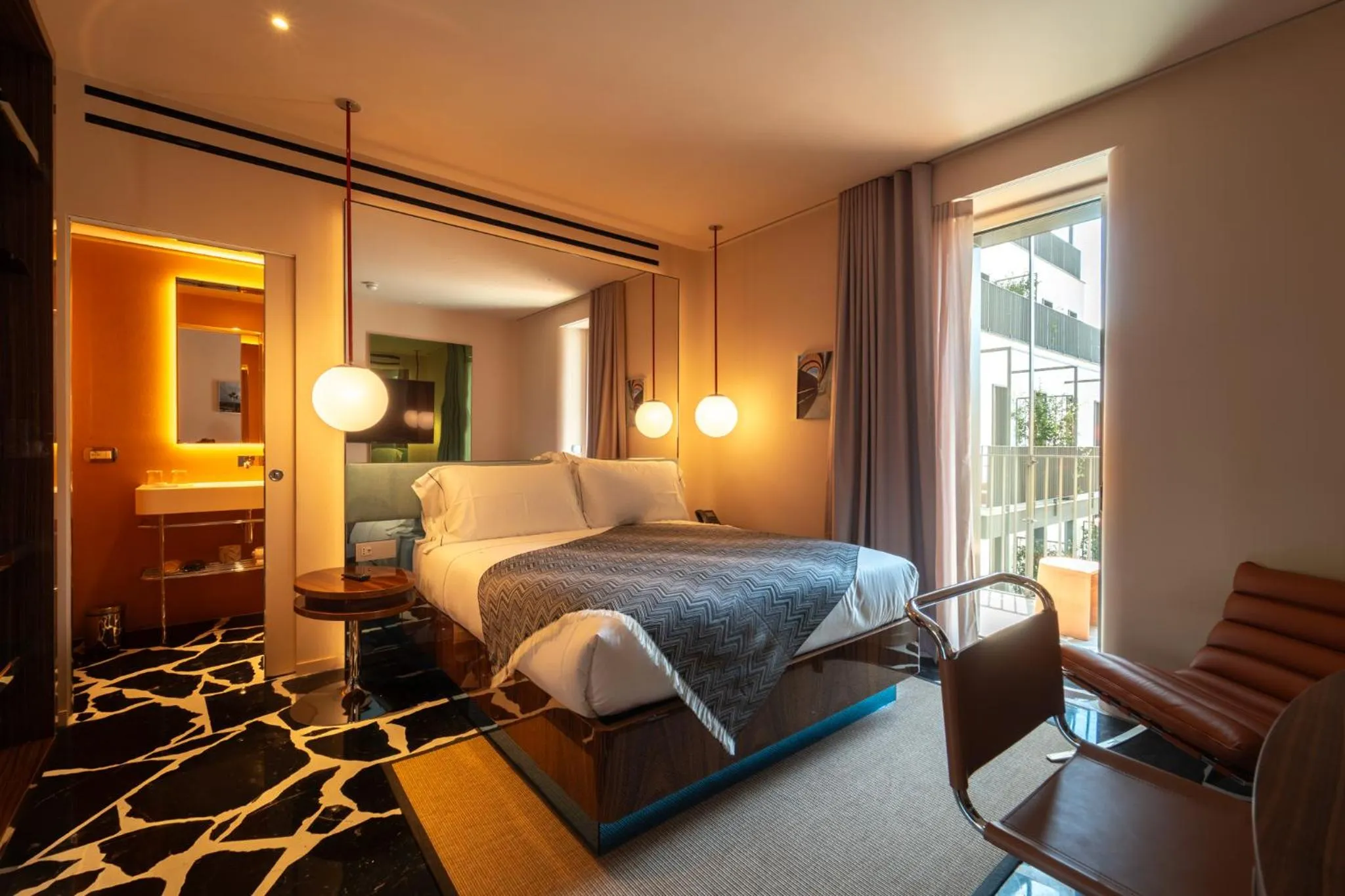 Bed in Hotel Calimala Milano