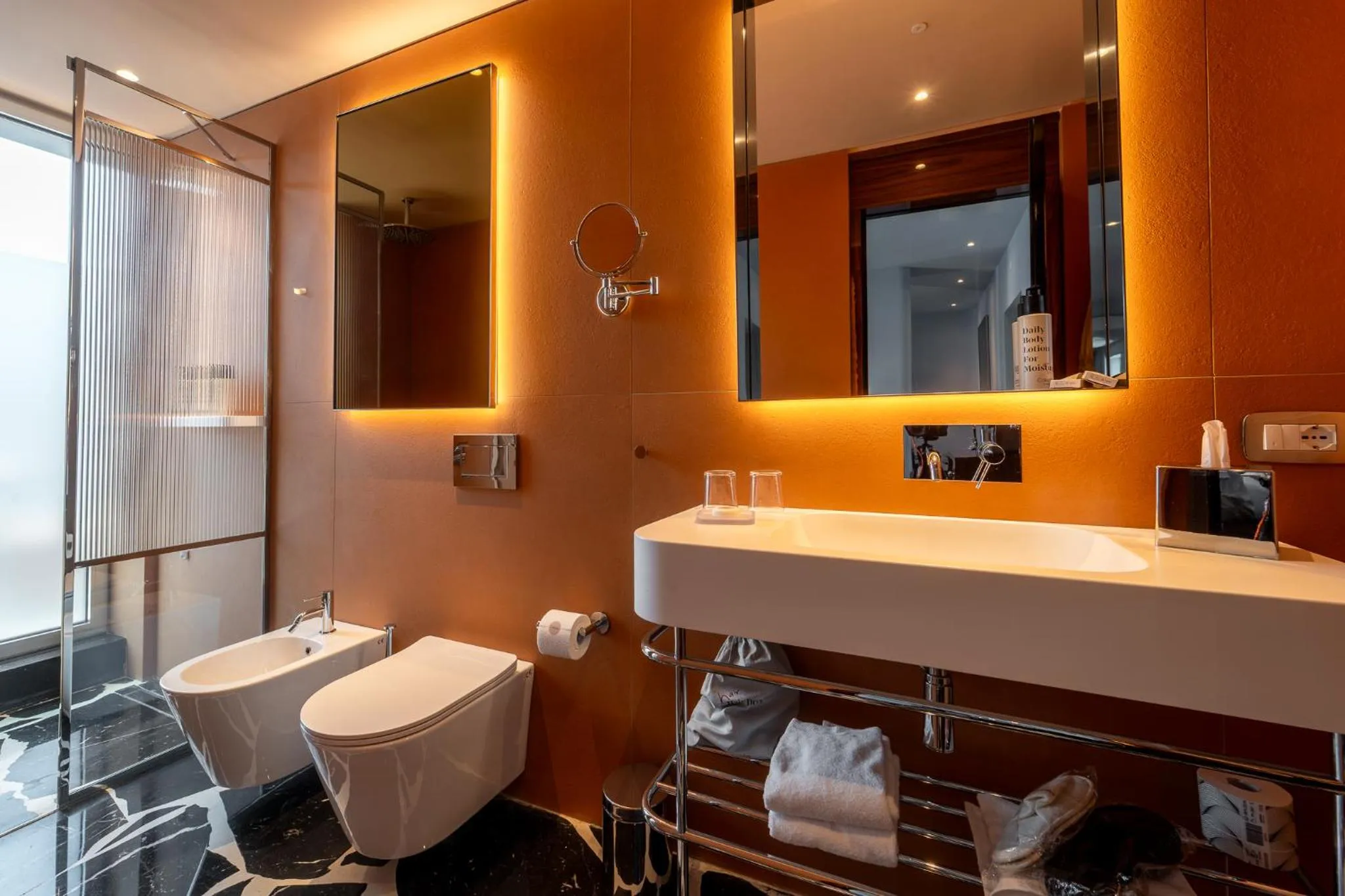 Toilet in Hotel Calimala Milano