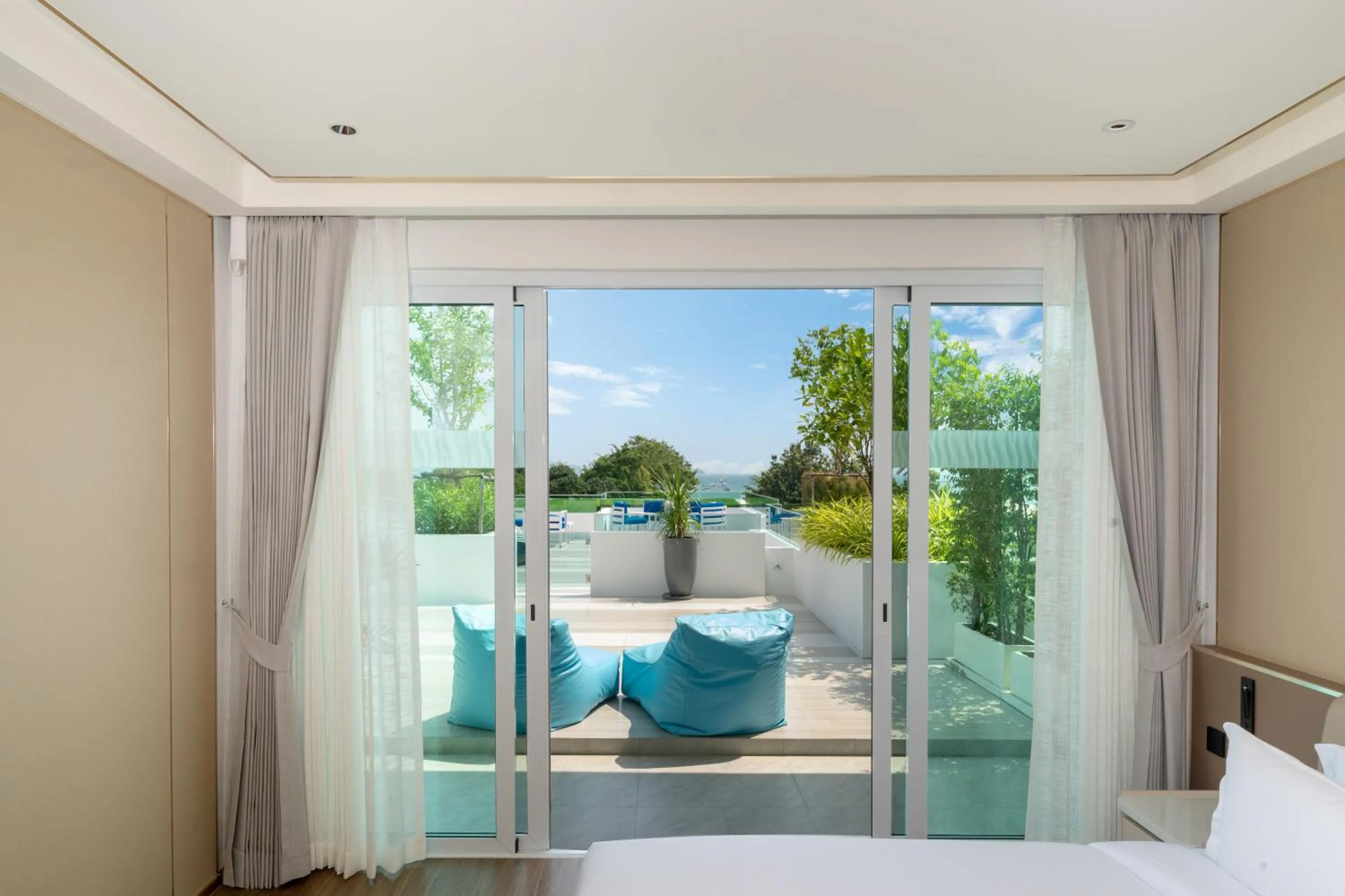 Patio, Bed in Chalong Marina Bay View Phuket