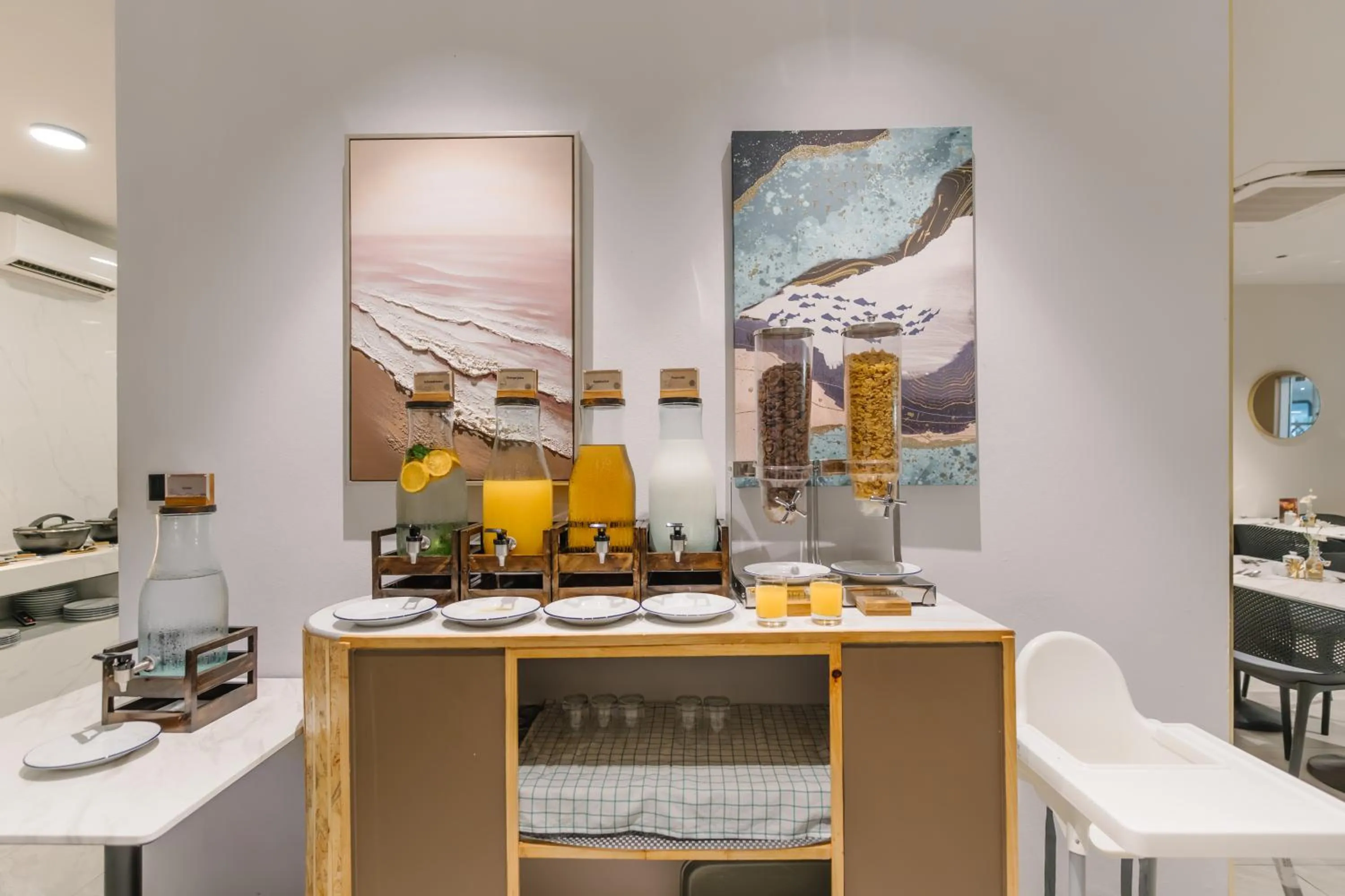 Restaurant/places to eat in Chalong Marina Bay View Phuket