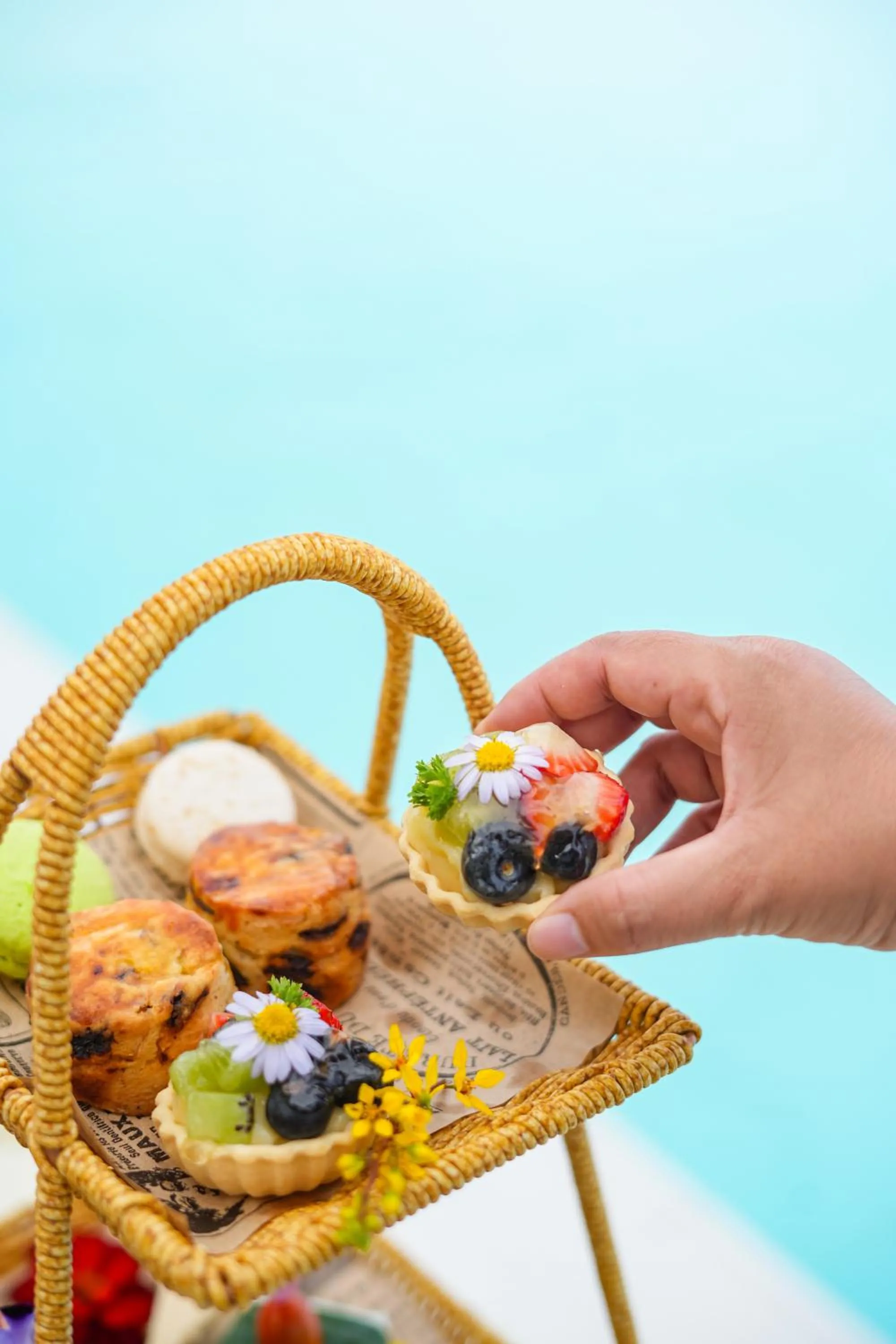 Food and drinks in Chalong Marina Bay View Phuket