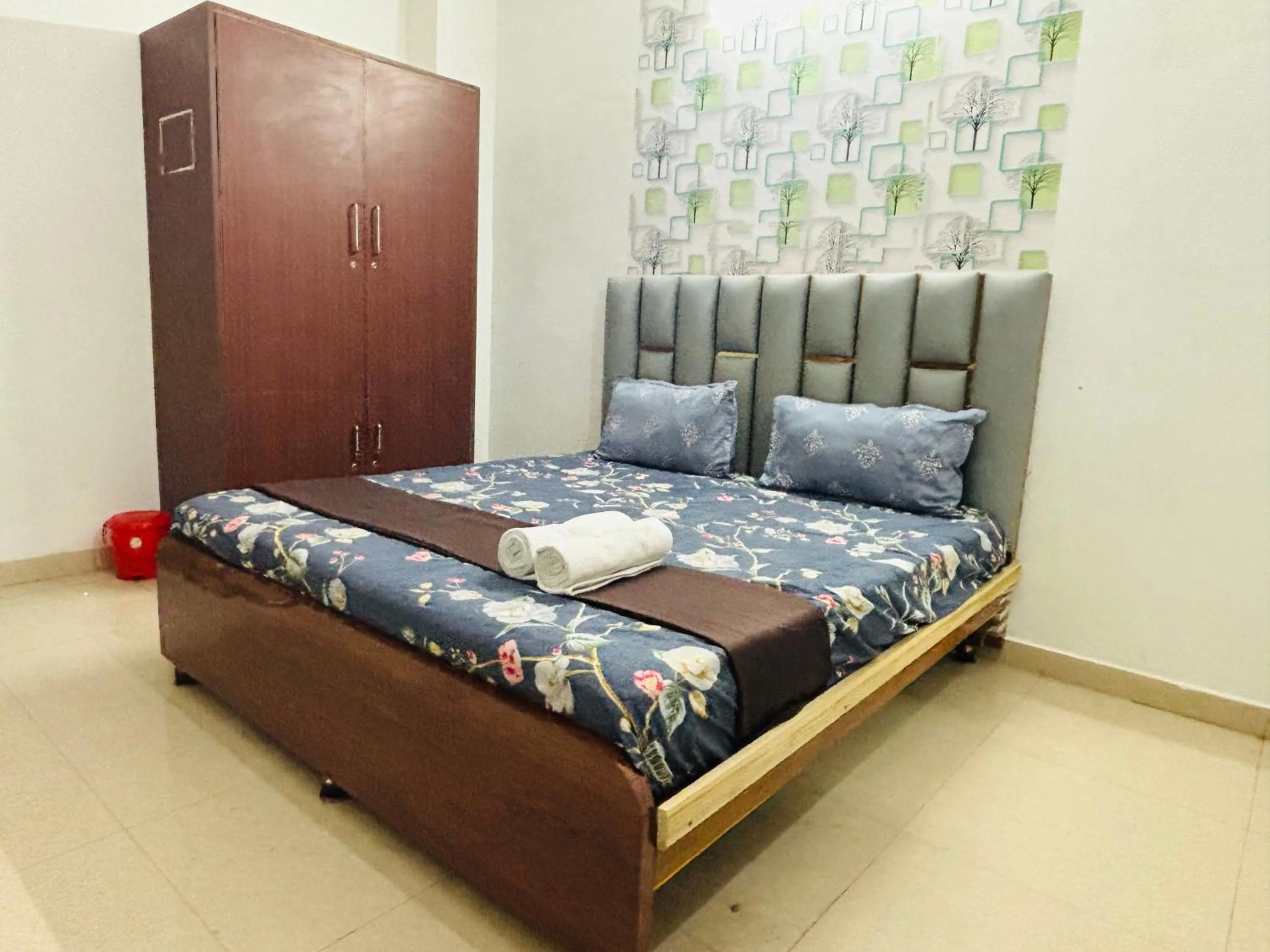 Bed in Akshay continental