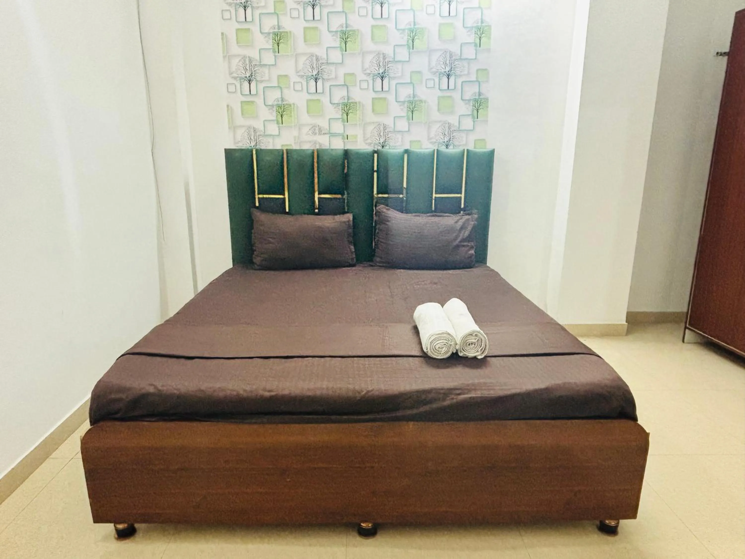 Bed in Akshay continental