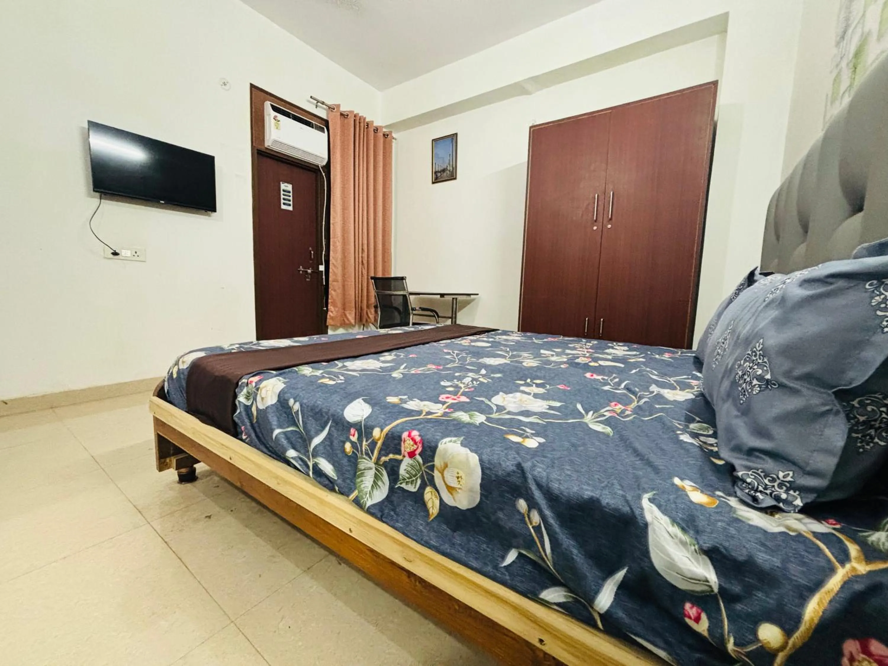 Bed in Akshay continental