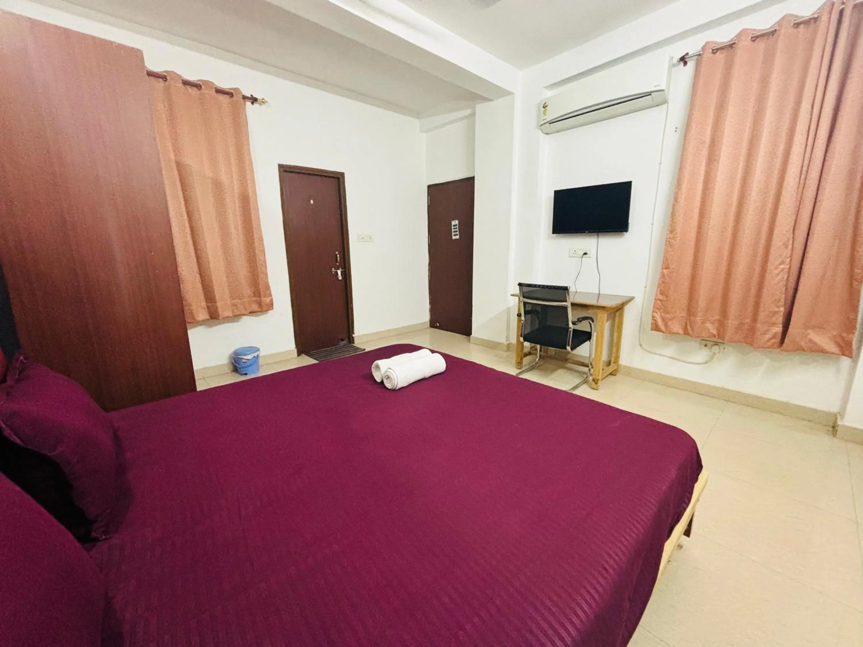 Bed in Akshay continental