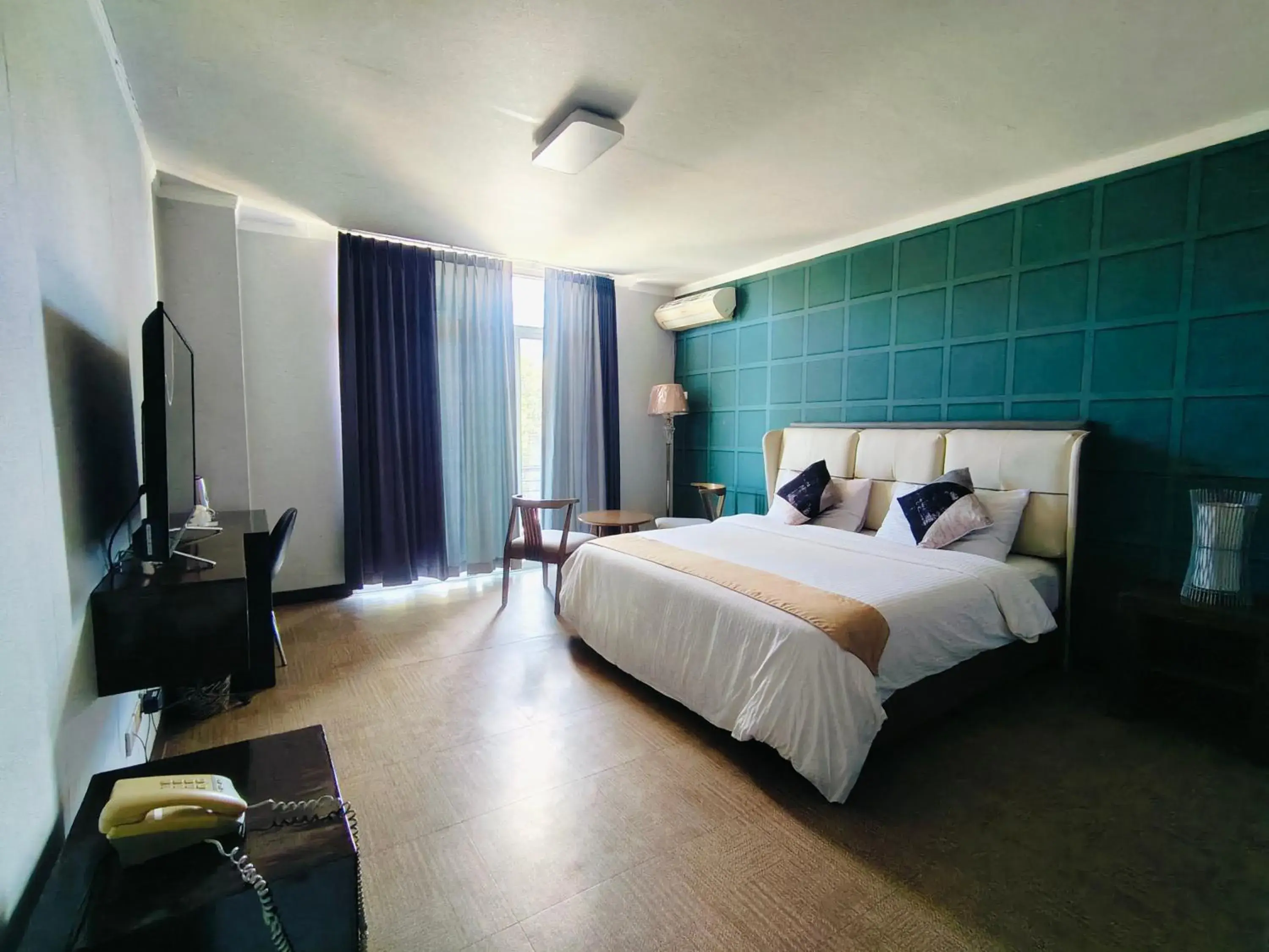 LOHAS Airport Hotel and Restaurant LOHAS Airport Hotel and Restaurant