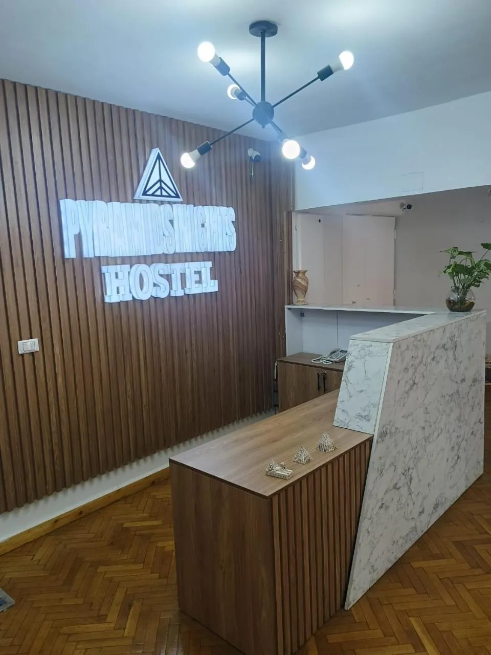 Facade/entrance in Pyramids Nights Hostel