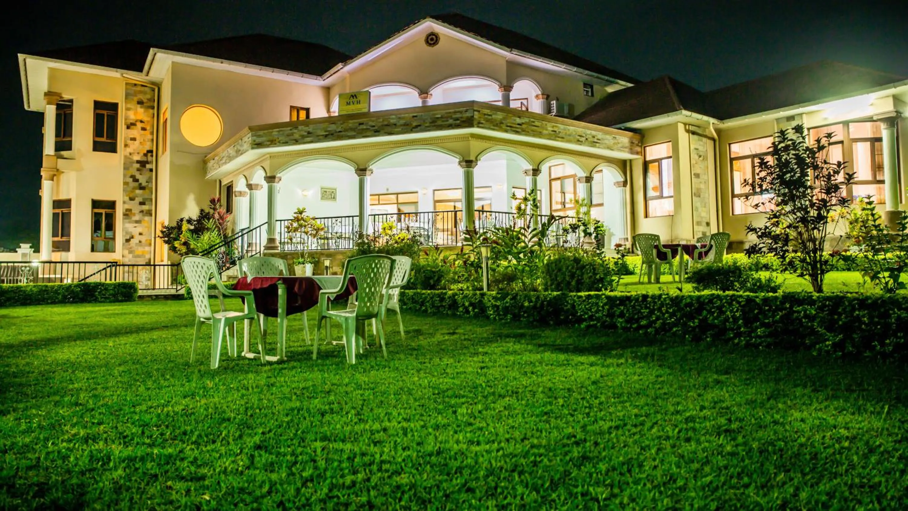 Garden in Mountain's View Hotel