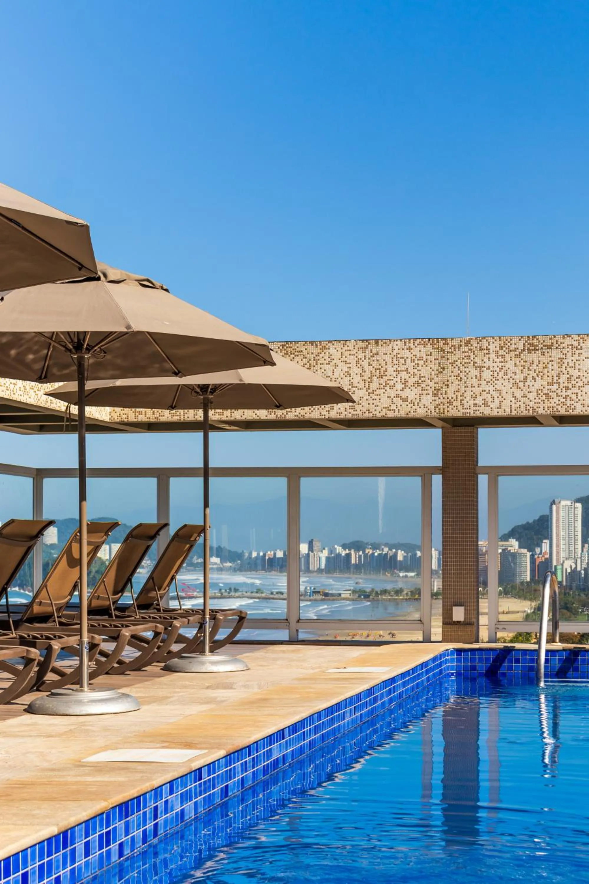 Day in Parque Balneário Hotel Santos by Castelo Itaipava