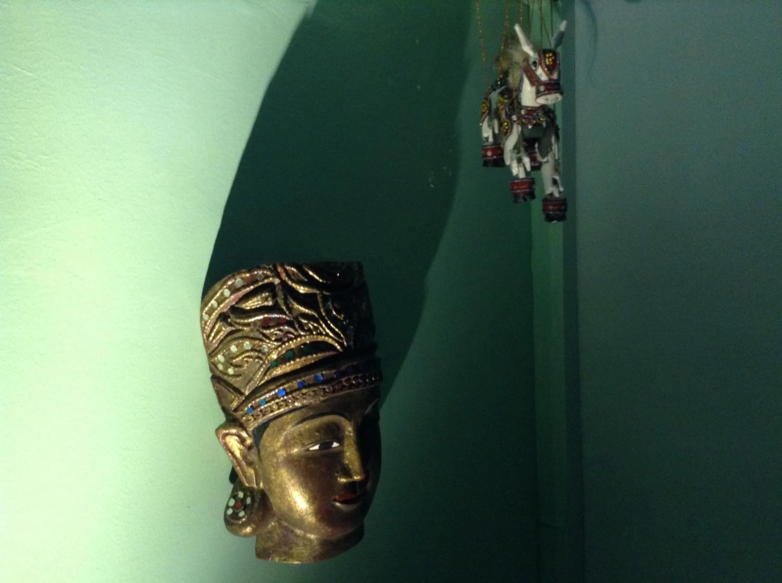 Decorative detail in Shannkalay Hostel