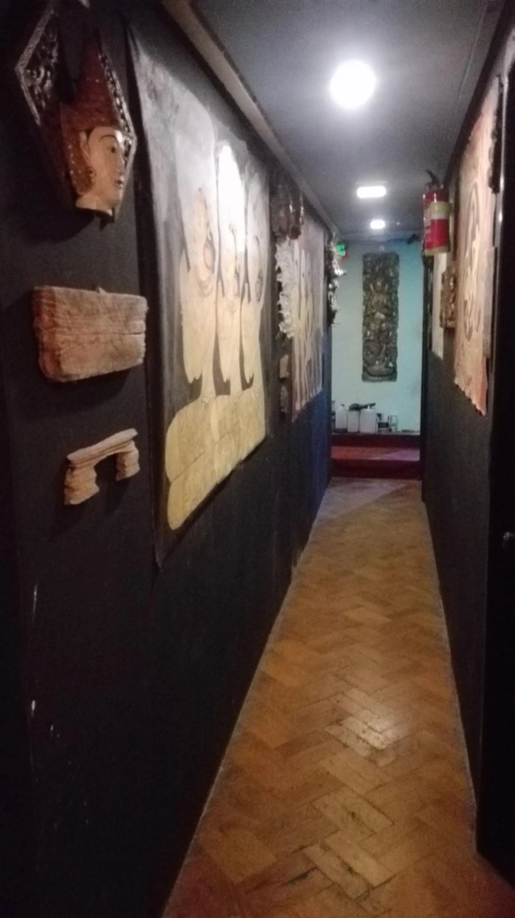 Decorative detail in Shannkalay Hostel