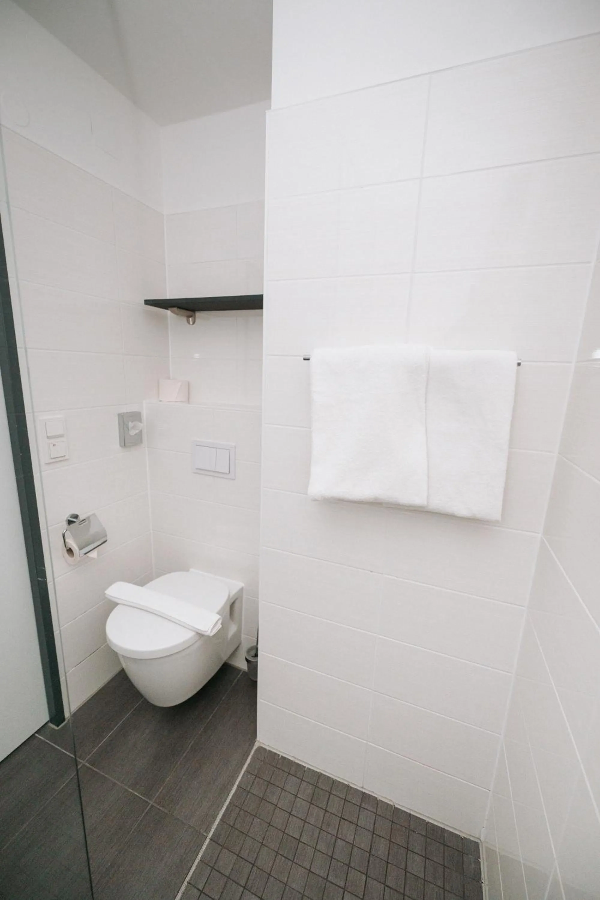 Bathroom in Coffee Fellows Hotel München-Freiham