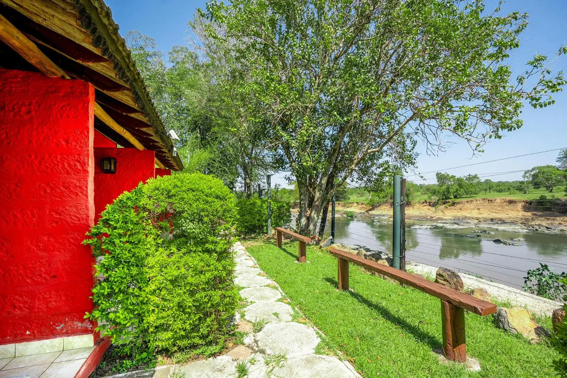 Deluxe Double or Twin Room with River View in Muthu Mara River Lodge Deluxe Double or Twin Room with River View in Muthu Mara River Lodge