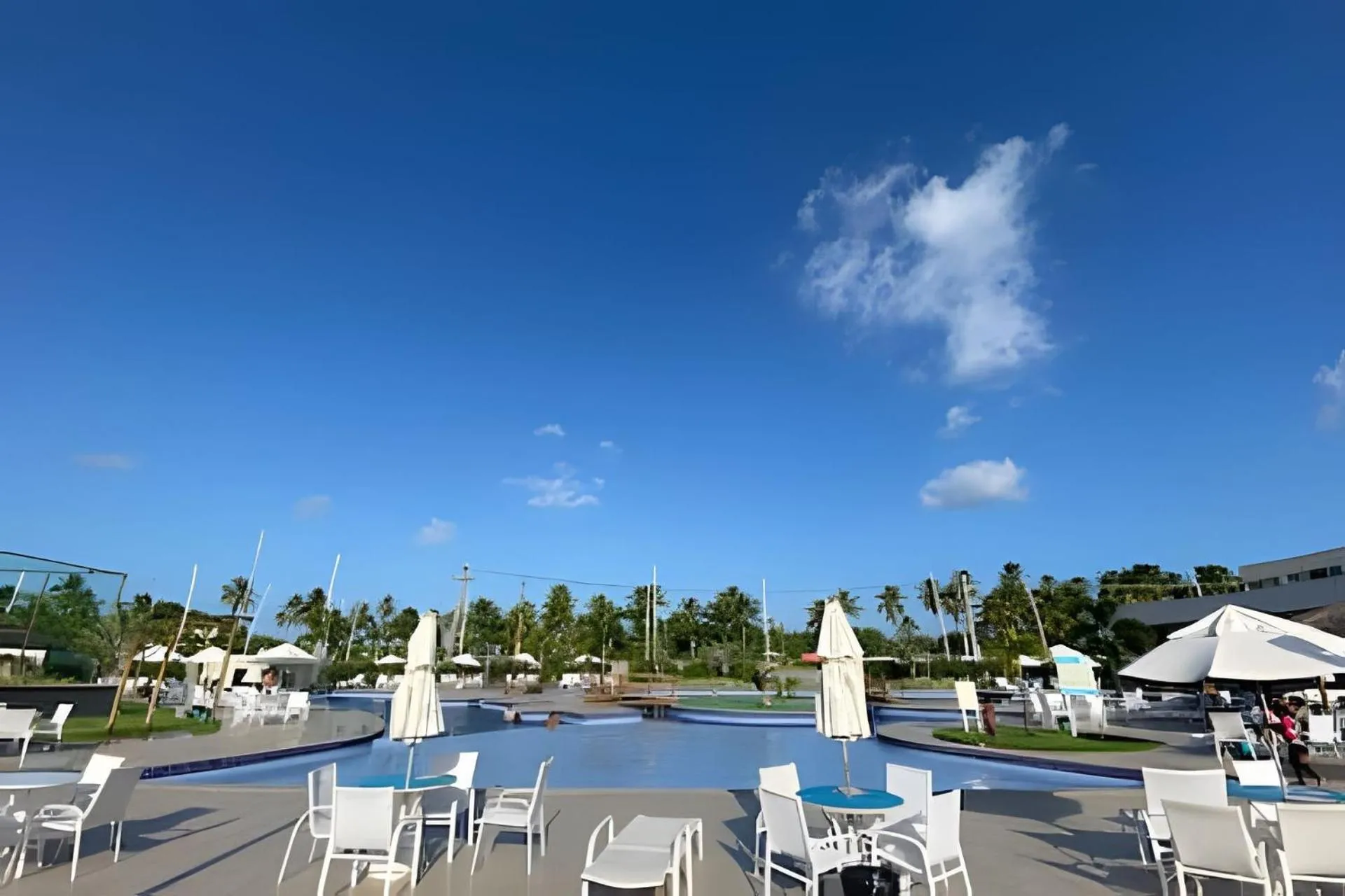 Swimming pool in Flat Resort Muro Alto