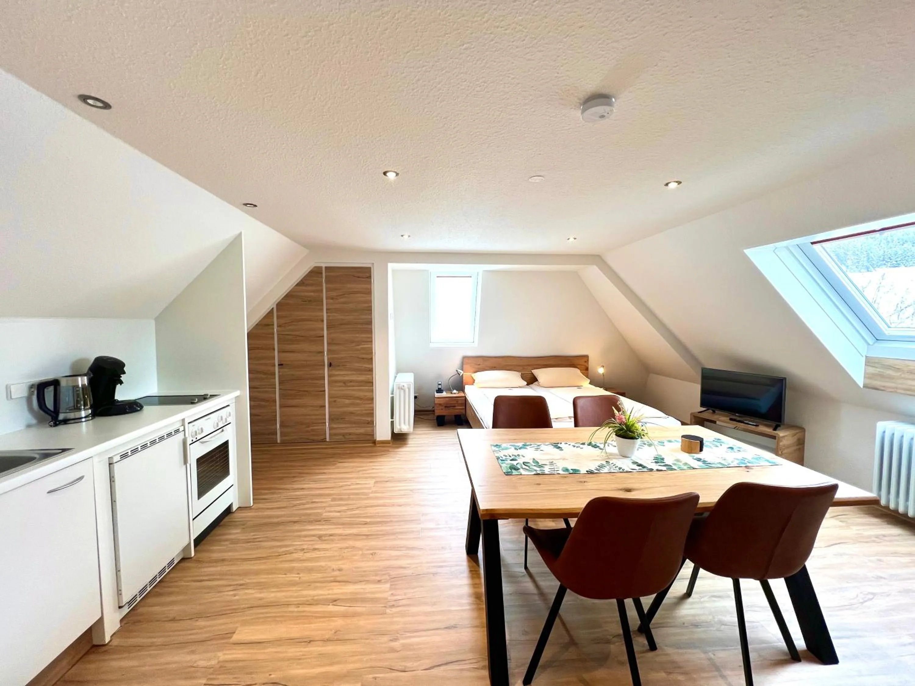 Kitchen or kitchenette in Hotel Zum Löwen - Unteres Wirtshaus