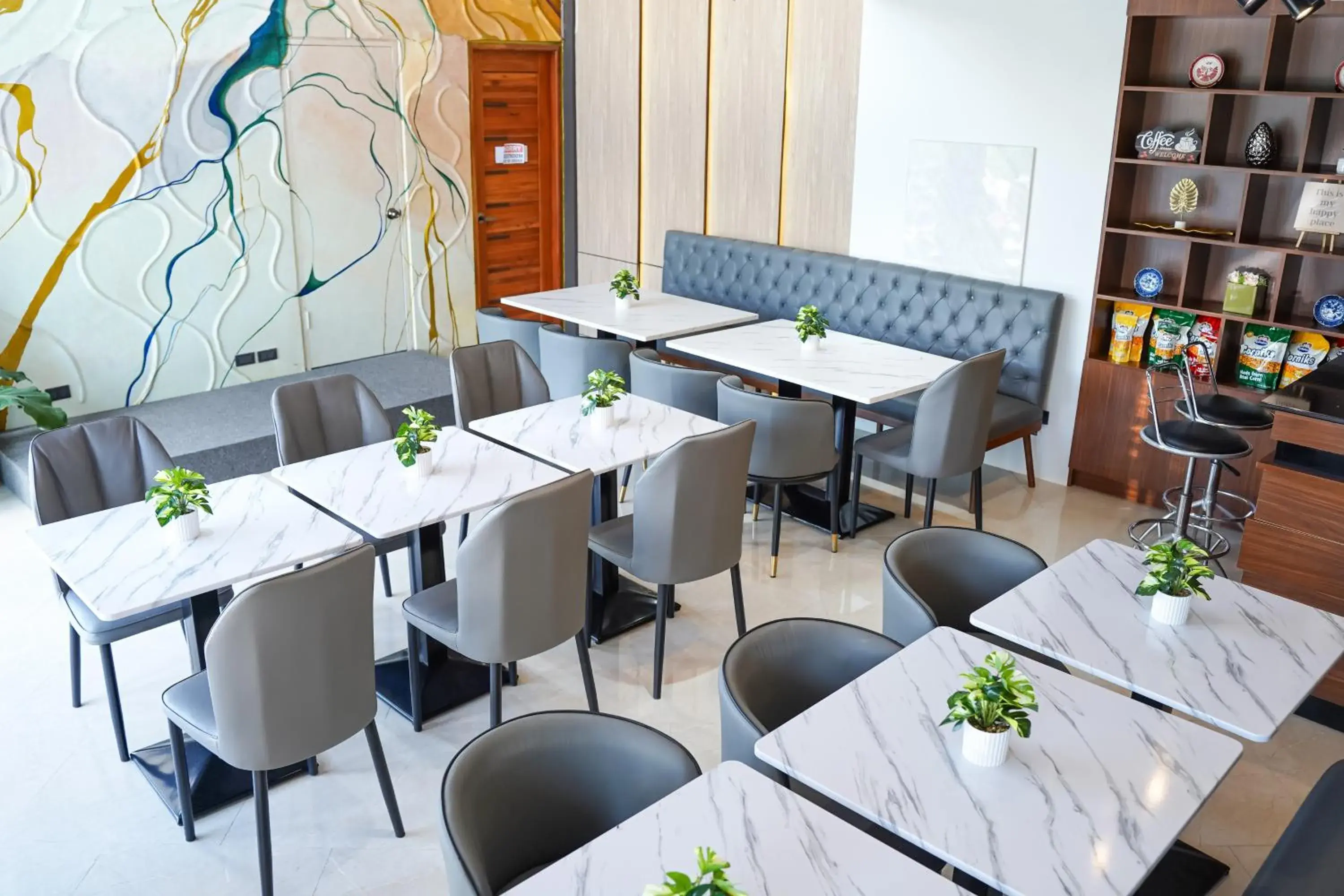 Restaurant/places to eat in Gonzales Hotel Restaurant/places to eat in Gonzales Hotel