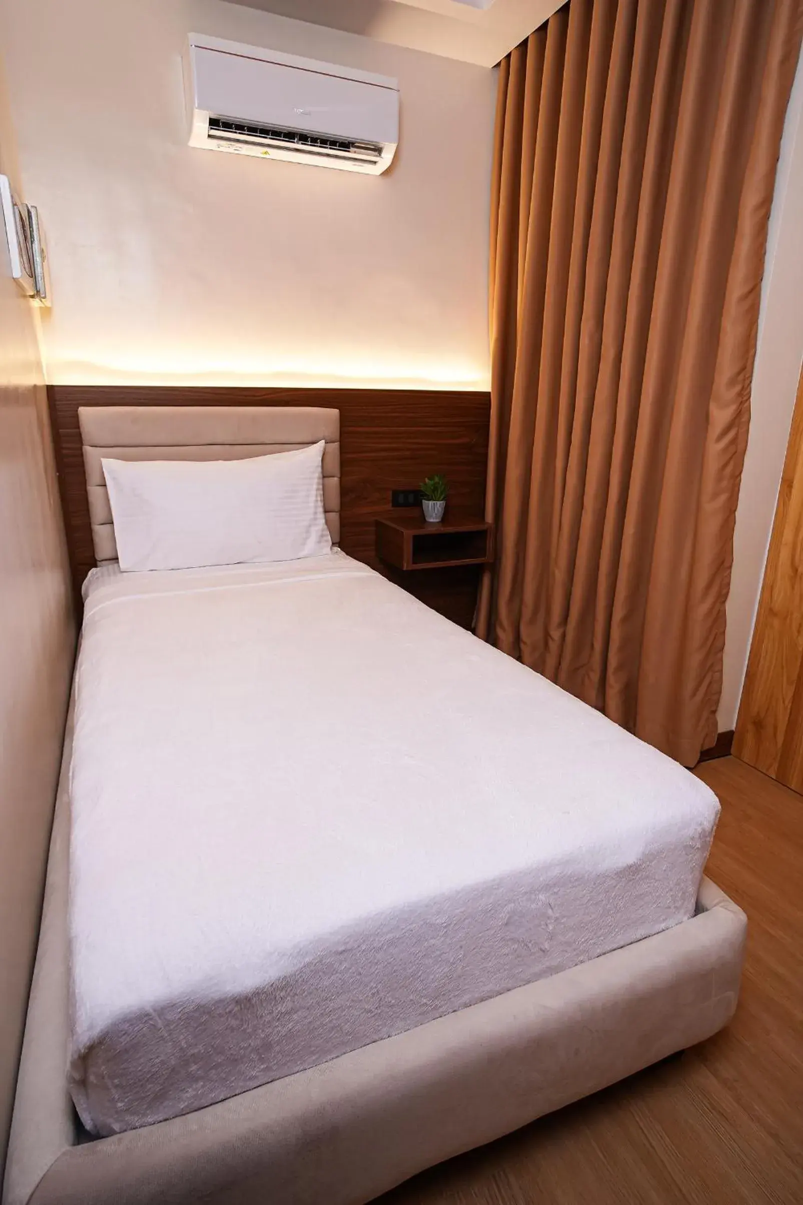 Bed in Gonzales Hotel Bed in Gonzales Hotel