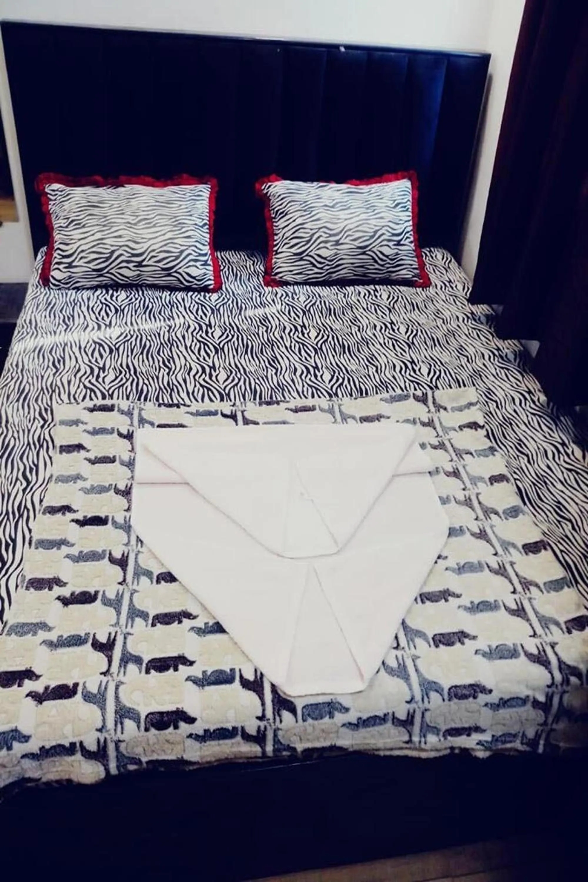 Bed in Saubhagya Villa